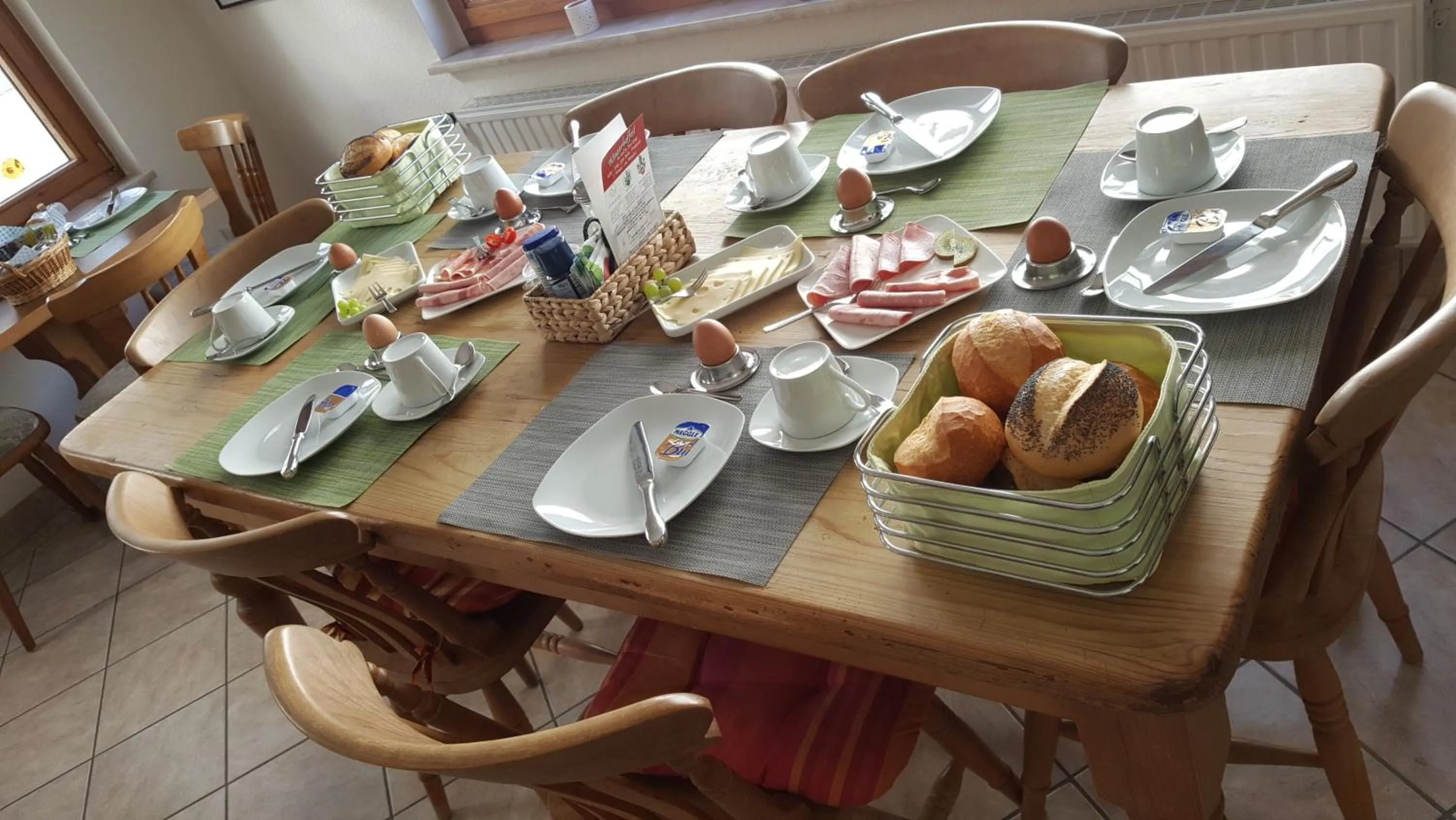 Food and drinks in Pension Rehschopp