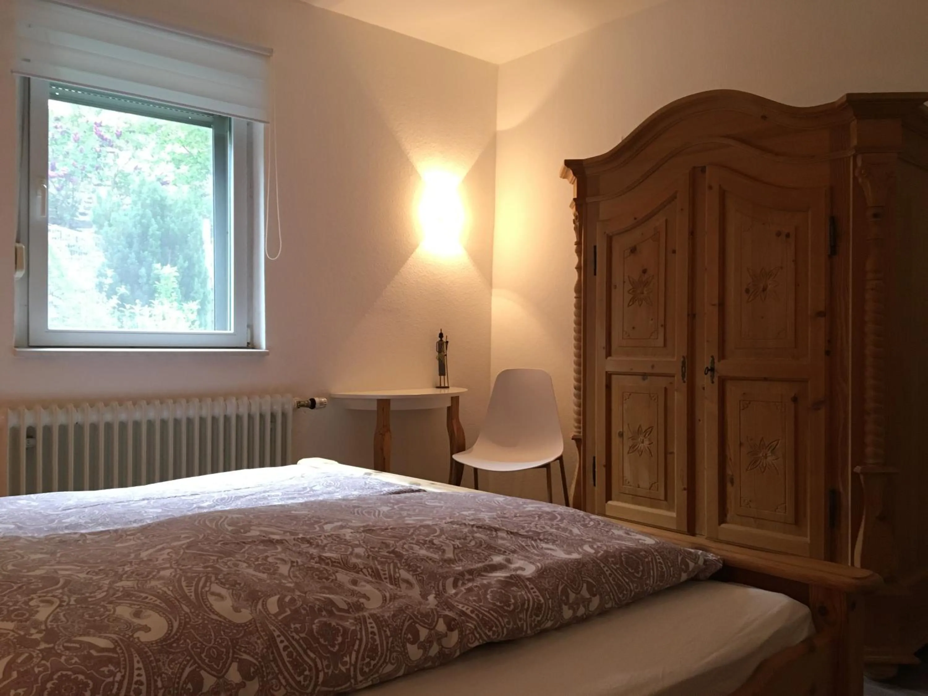 Bed in Pension Rehschopp