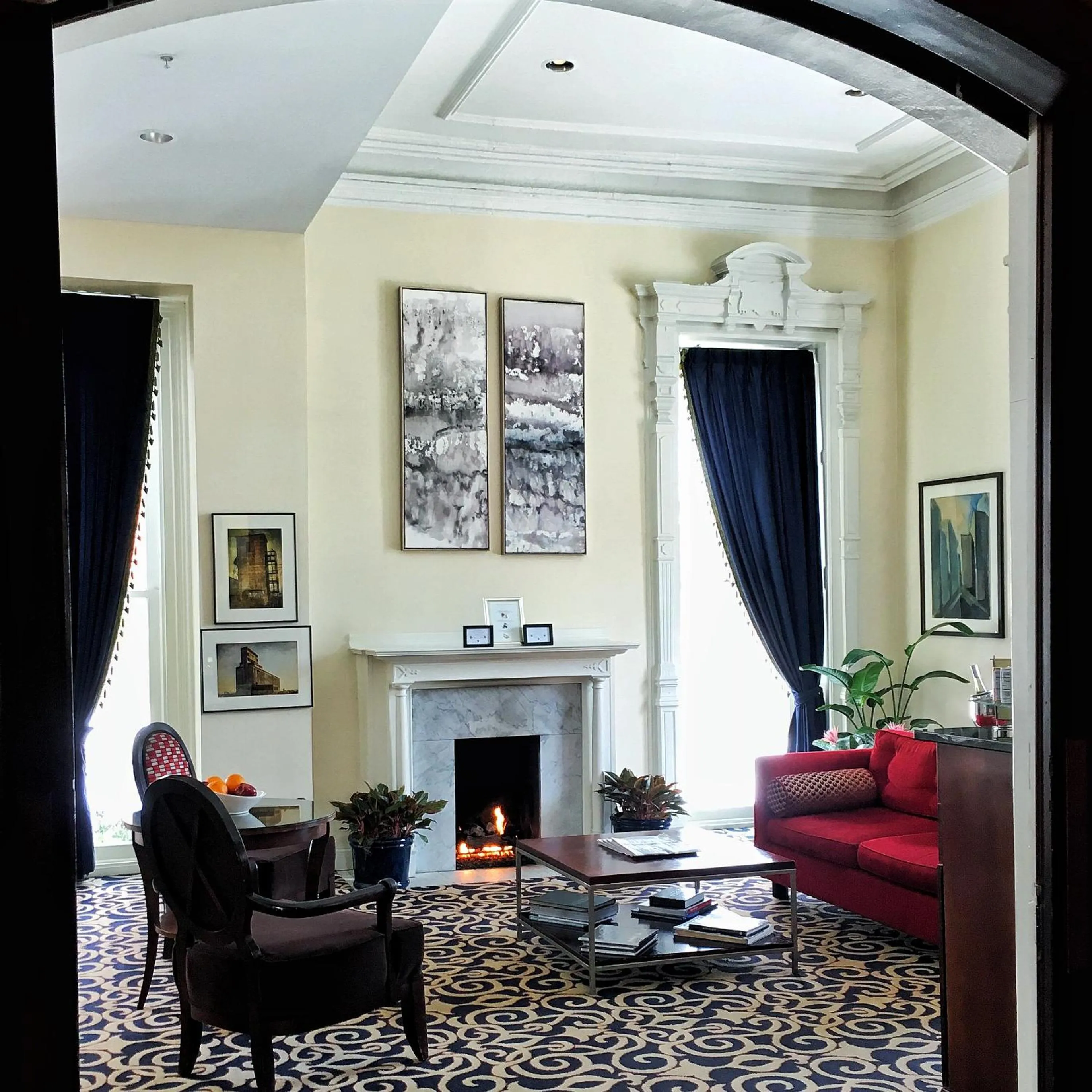 Lounge or bar in The Mansion on Delaware Avenue