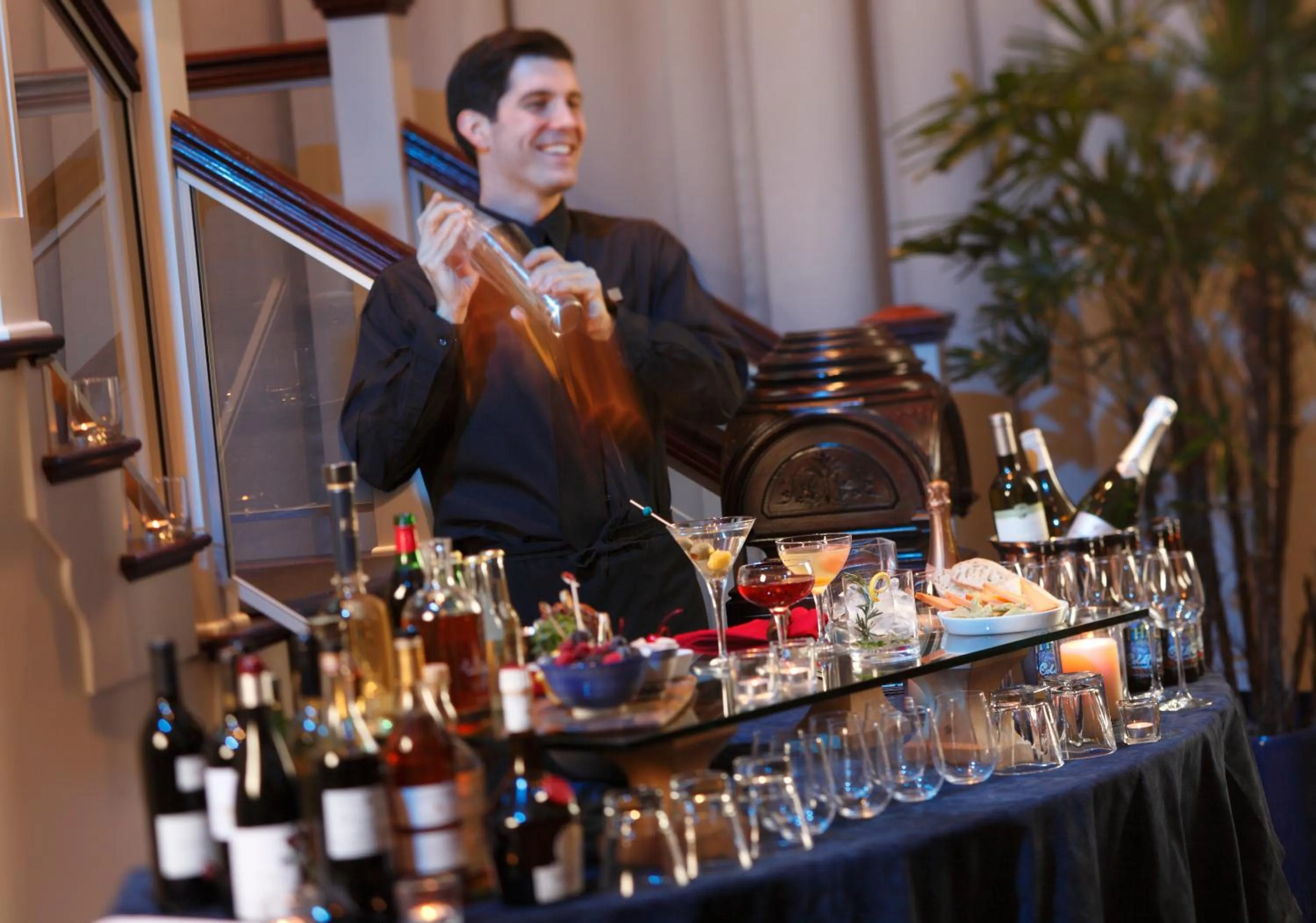 People in The Mansion on Delaware Avenue