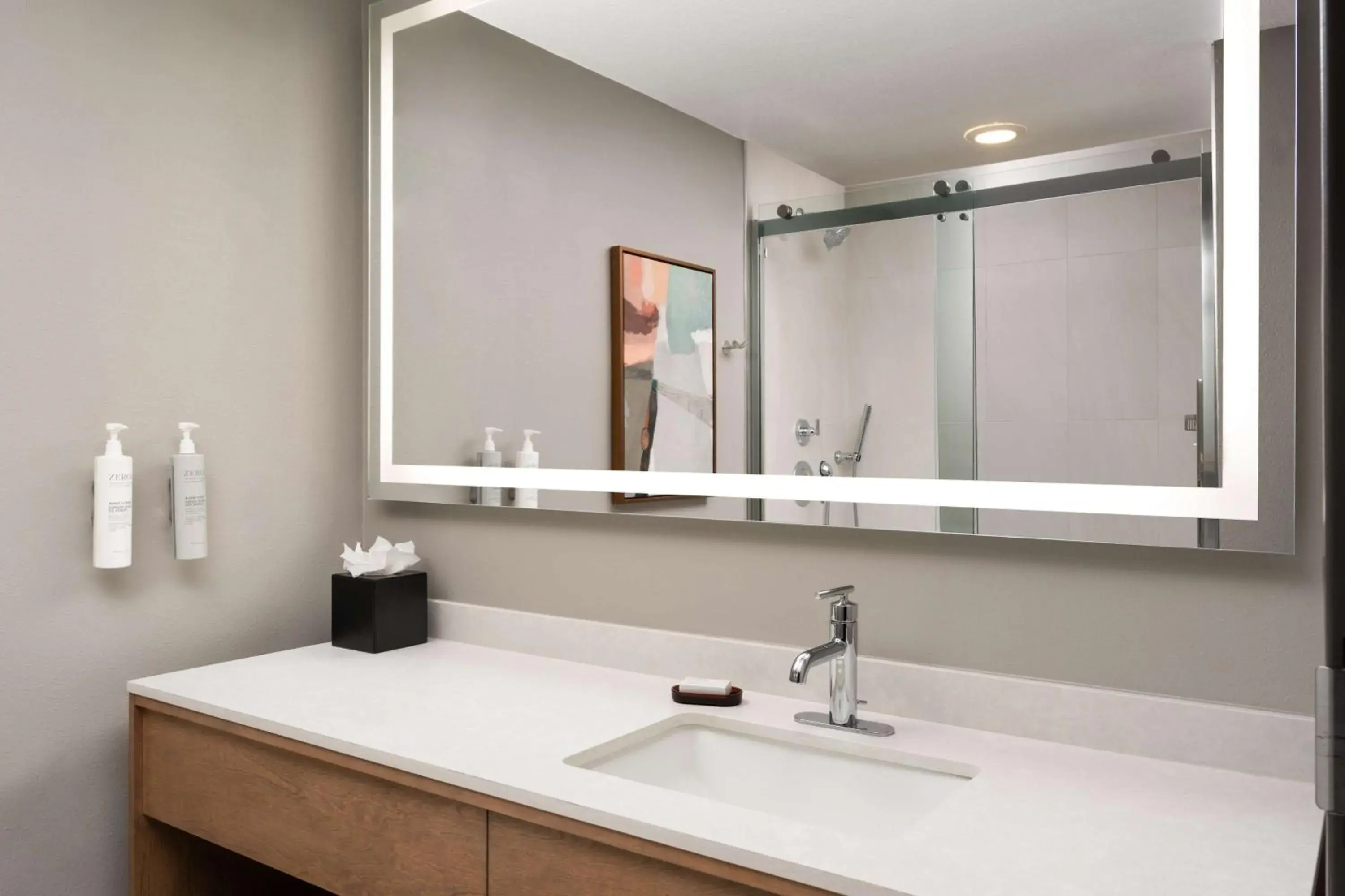 Room with Two Double Beds - Non-Smoking in Embassy Suites by Hilton at Hot Springs Convention Center Room with Two Double Beds - Non-Smoking in Embassy Suites by Hilton at Hot Springs Convention Center