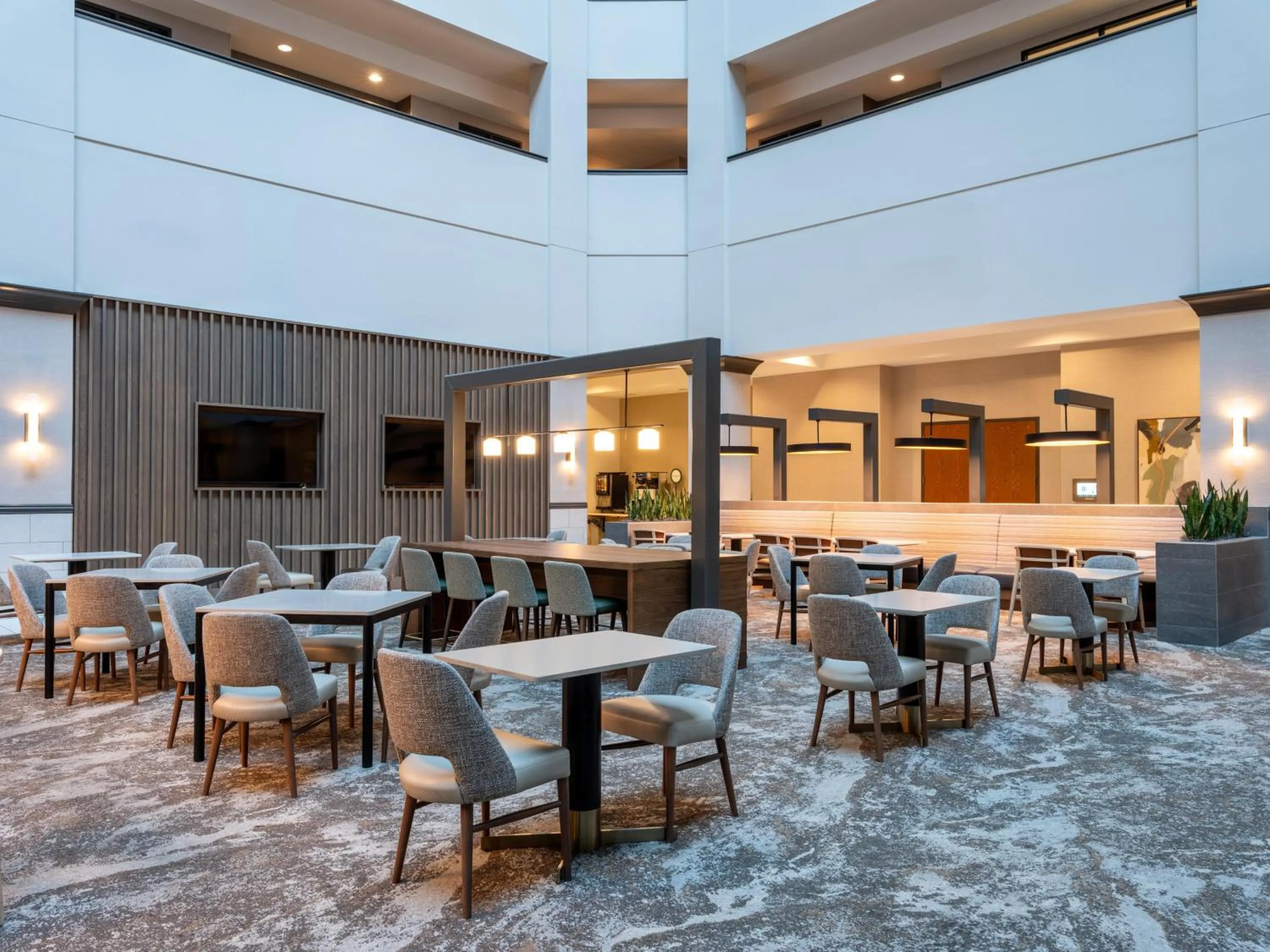 Breakfast in Embassy Suites by Hilton at Hot Springs Convention Center