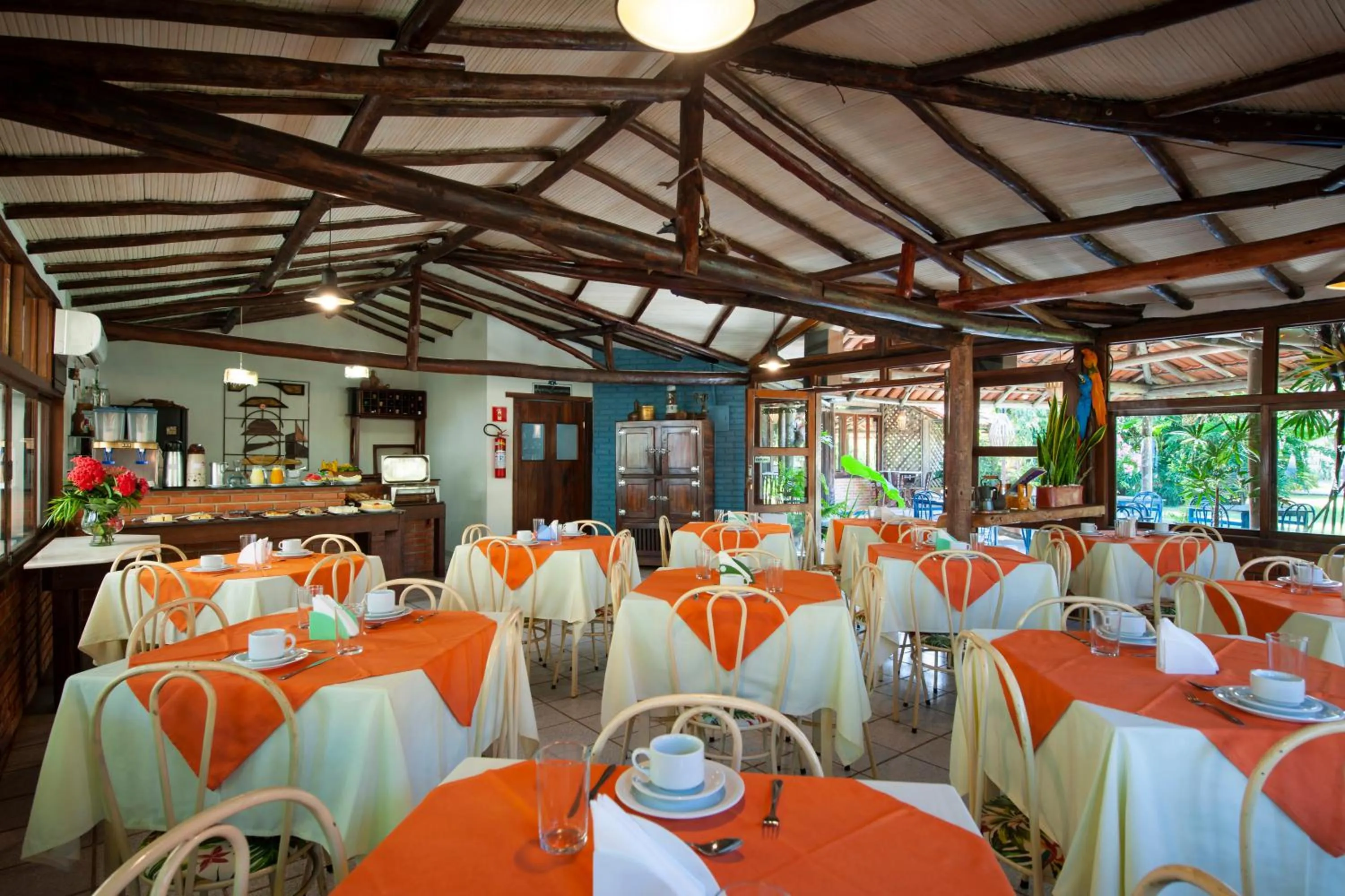 Restaurant/places to eat in Pousada Estalagem Vila Tania