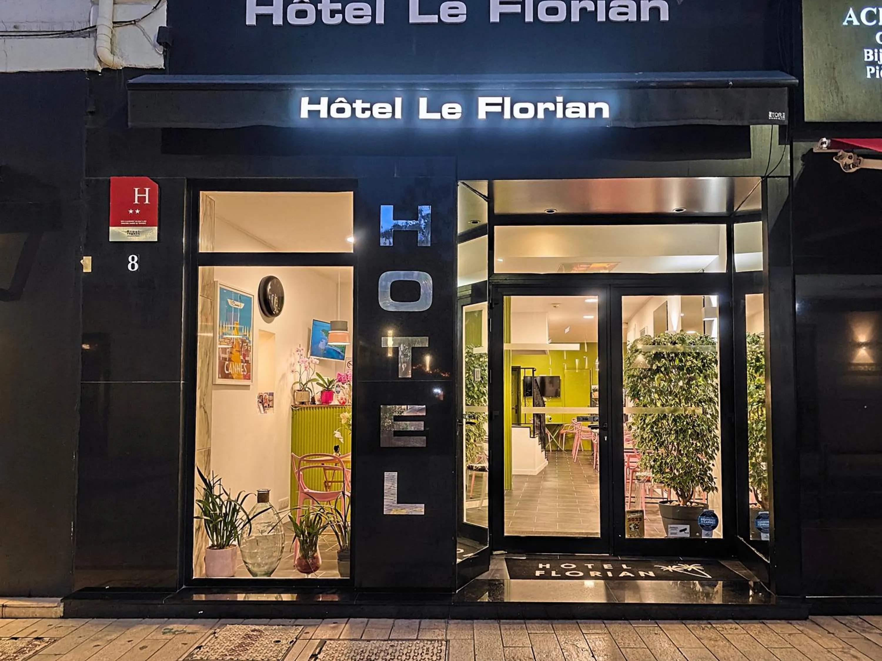 Facade/entrance in Hotel Le Florian