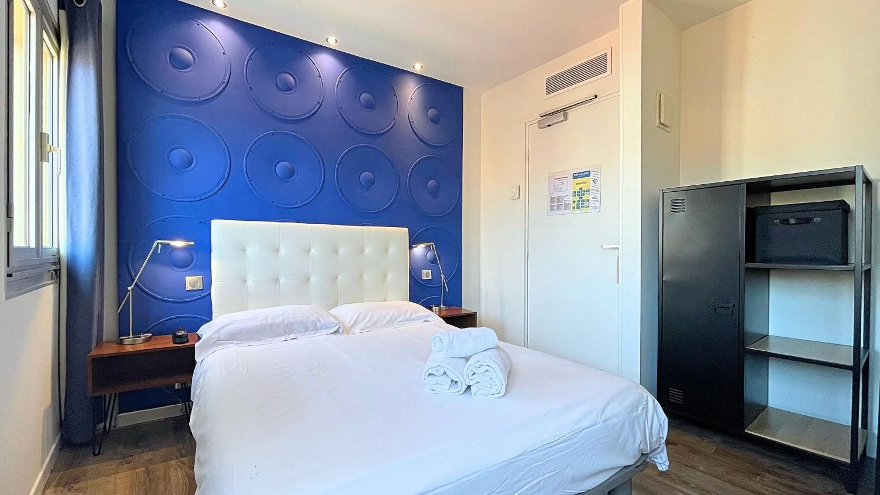 Bed in Hotel Le Florian