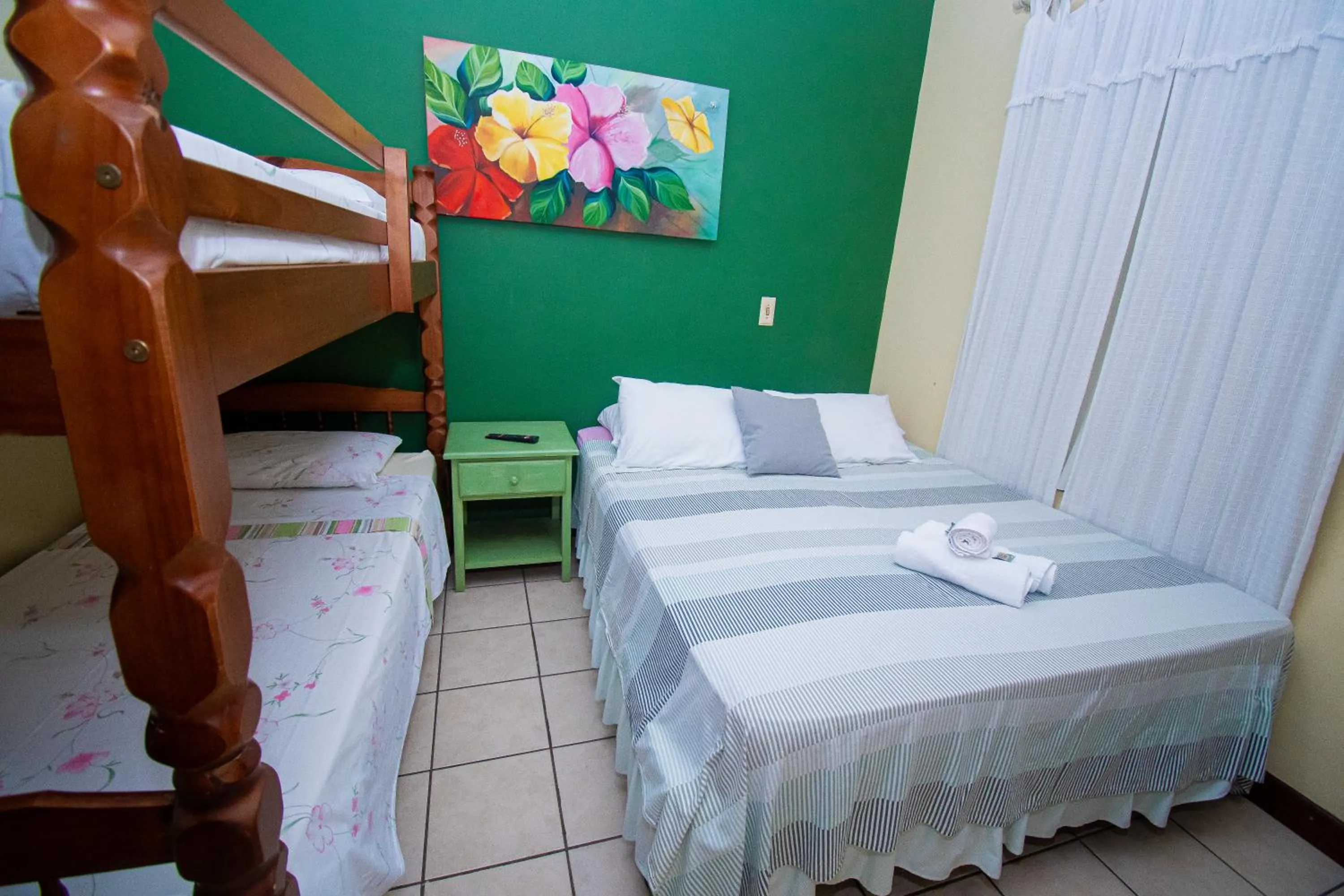 Bed in Pousada Brisa de Paraty