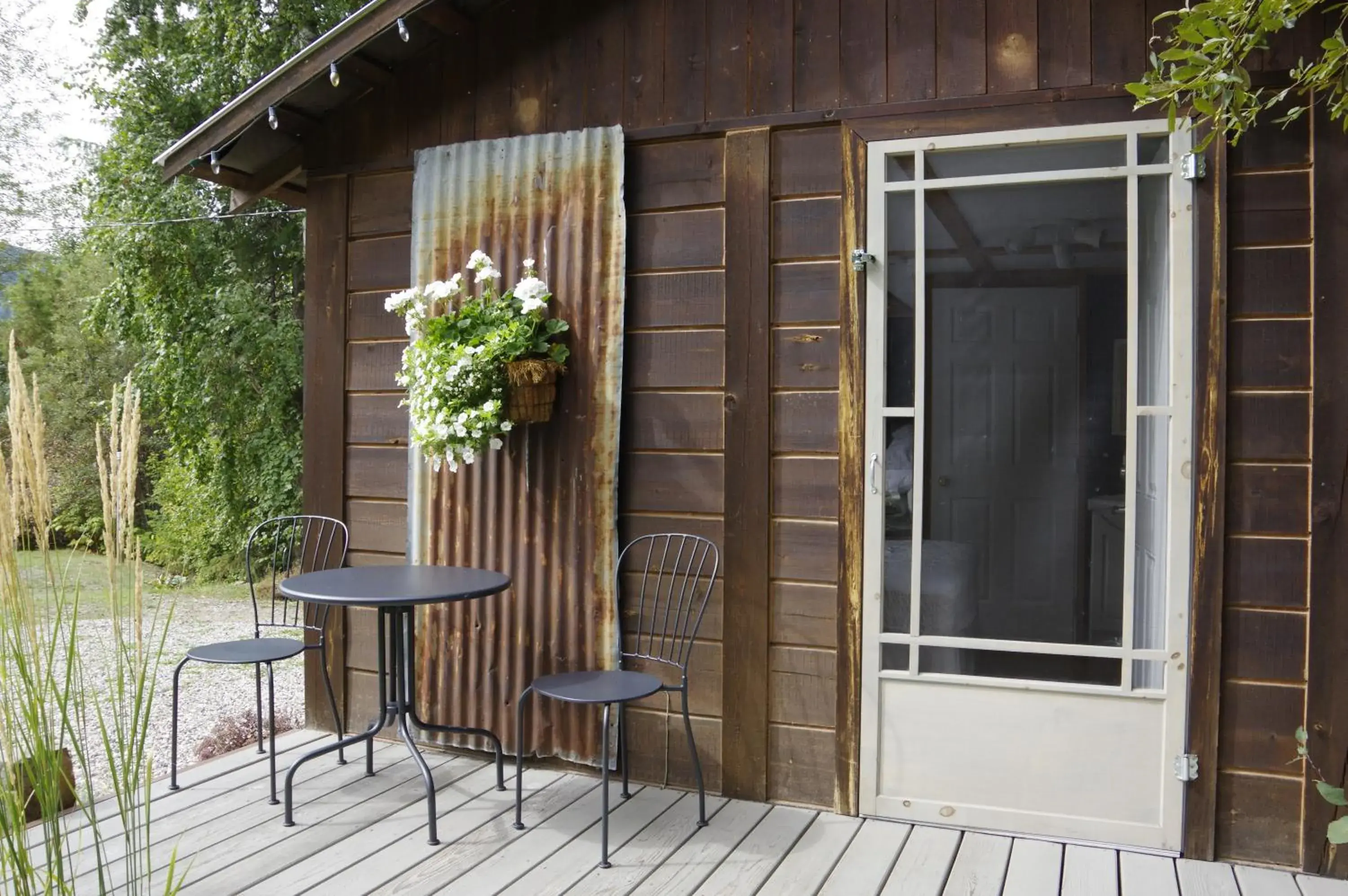 The Rusty Antler Cabin The Rusty Antler Cabin