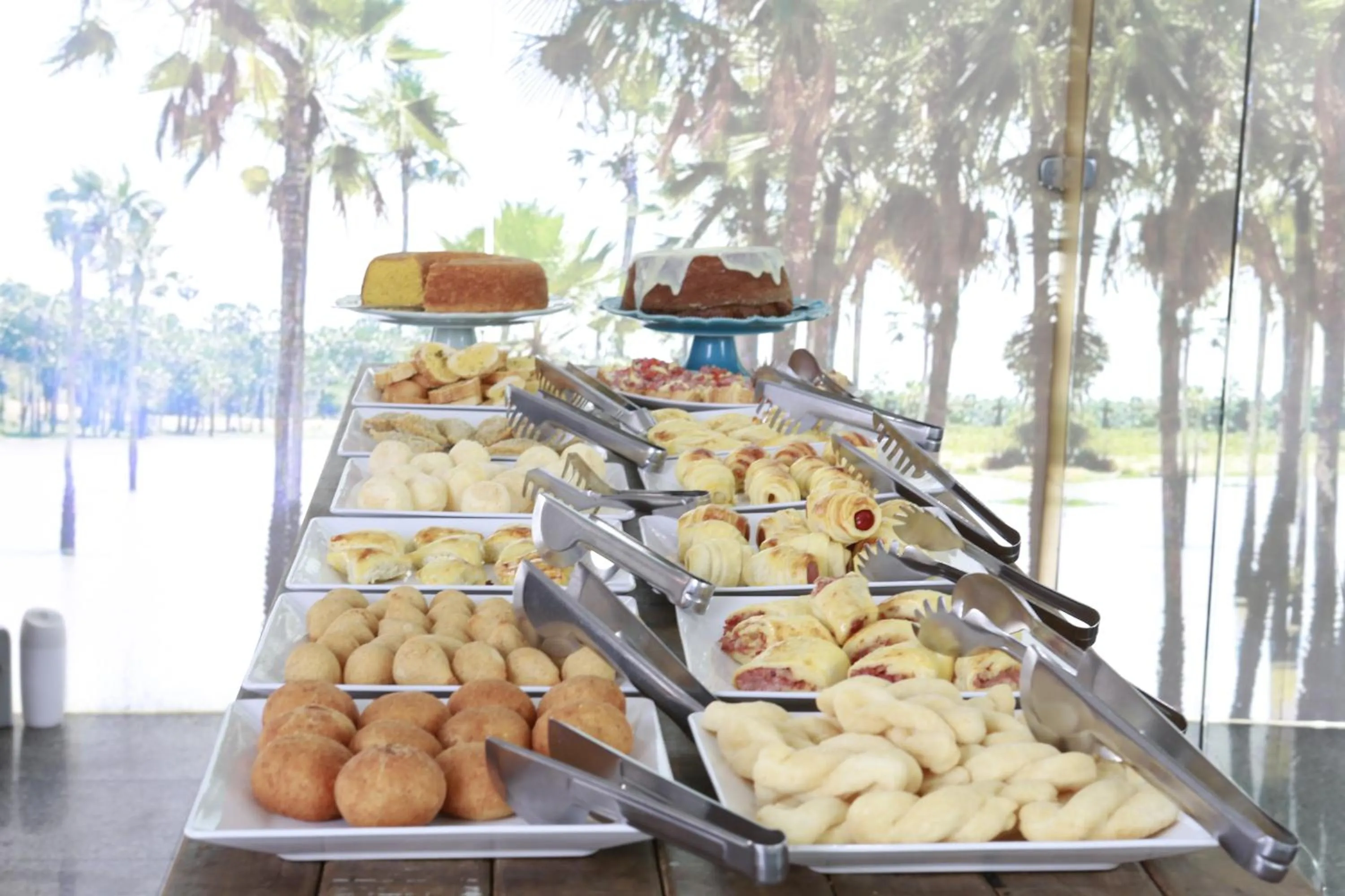 Continental breakfast in Uchôa Teresina Hotel