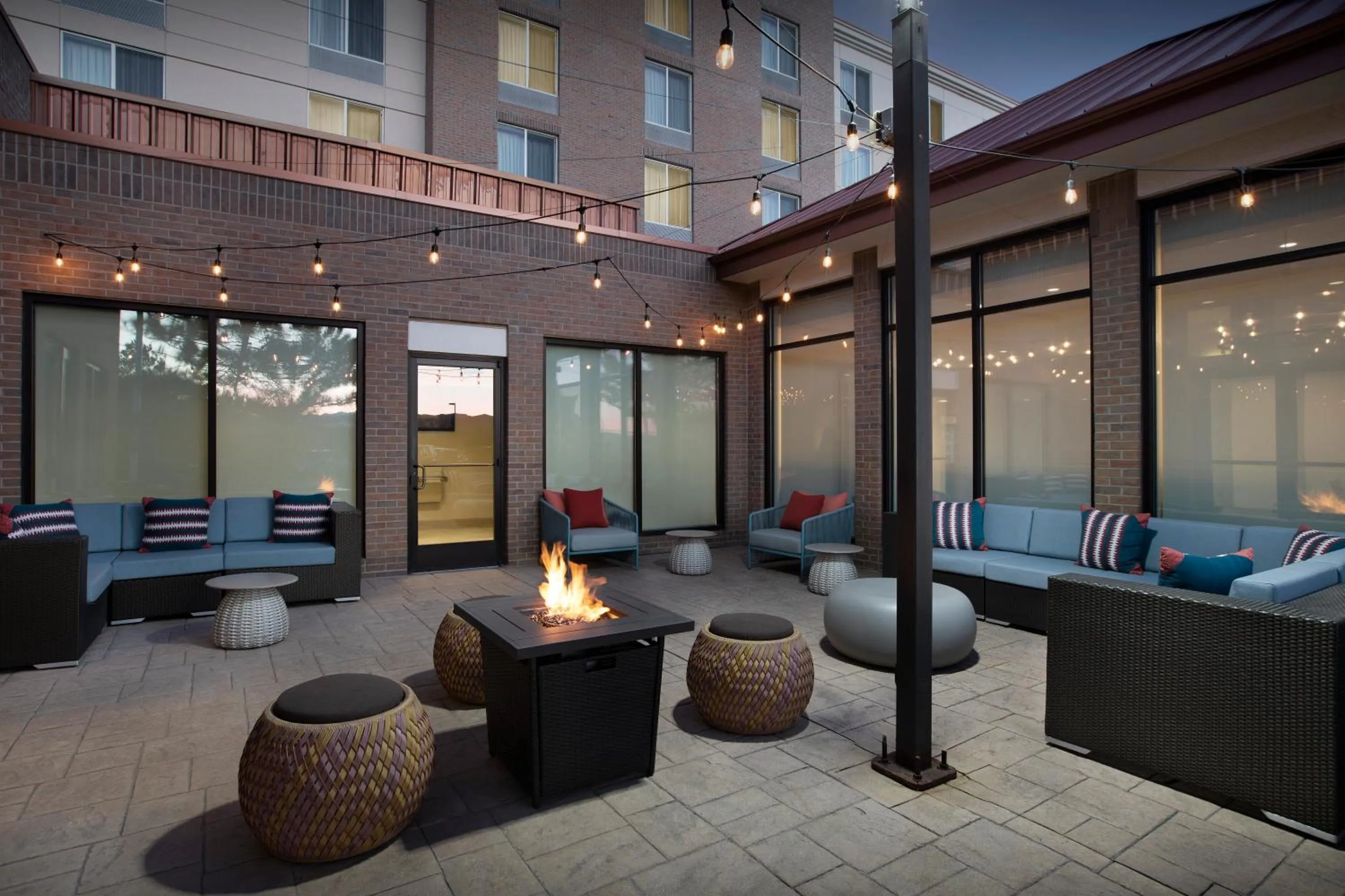 Patio in Hilton Garden Inn Denver Highlands Ranch