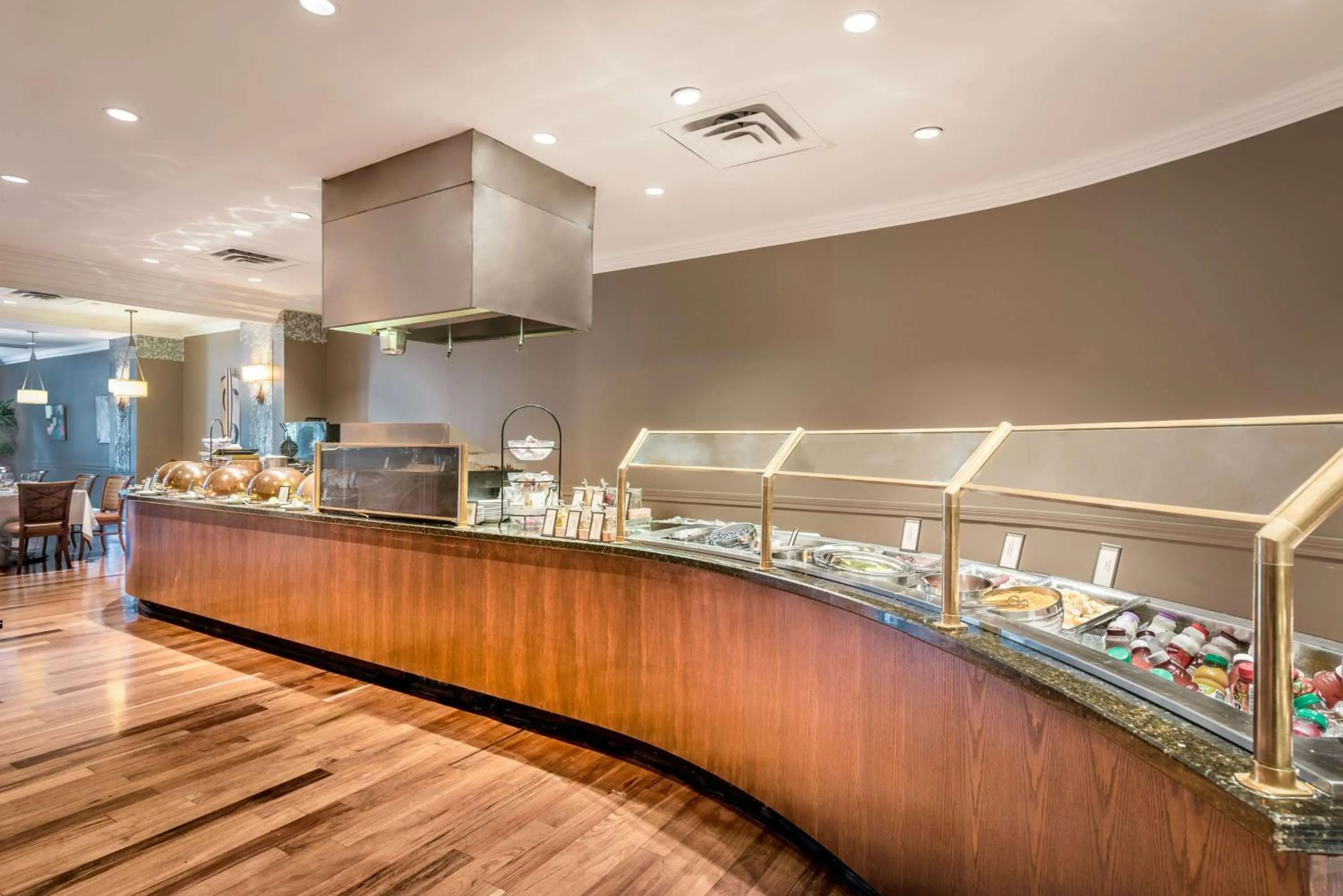 Restaurant/places to eat in Hilton Baton Rouge Capitol Center