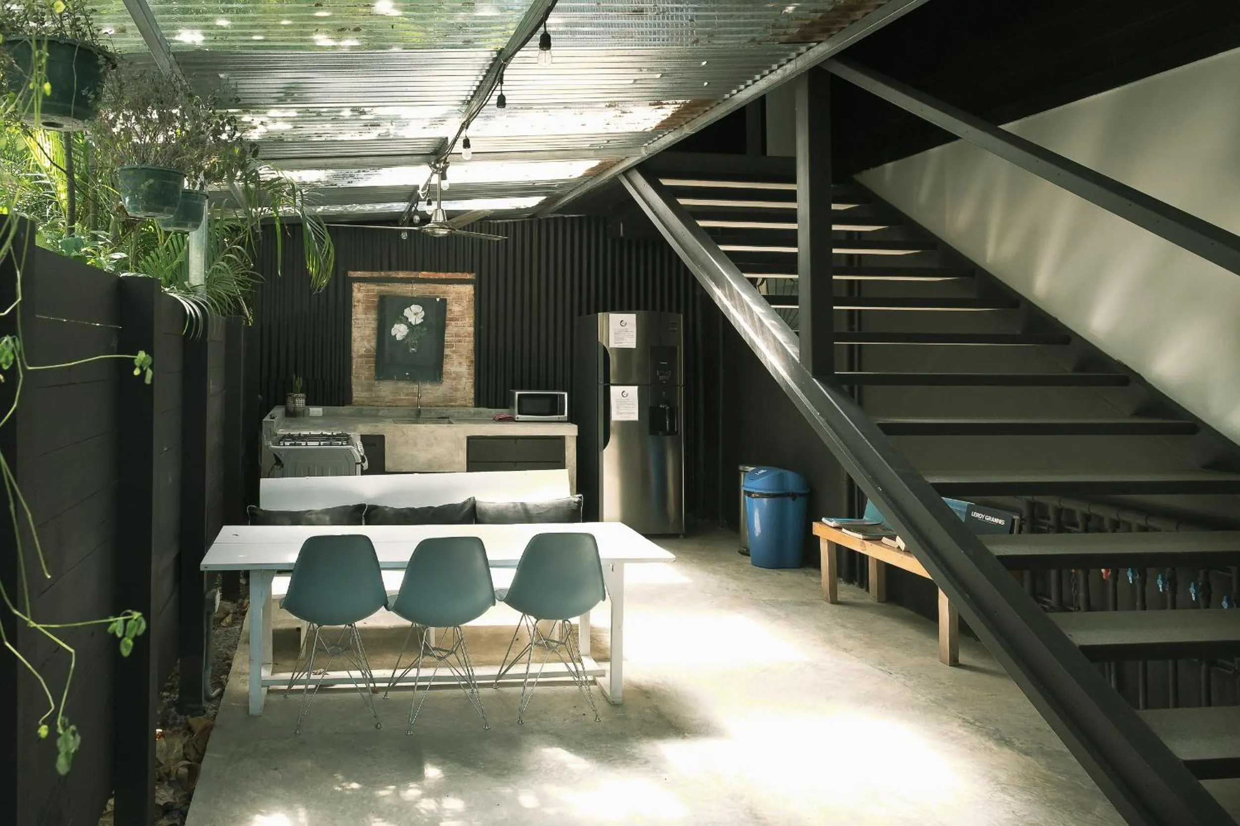 Dining area in La Negra Surf Hotel