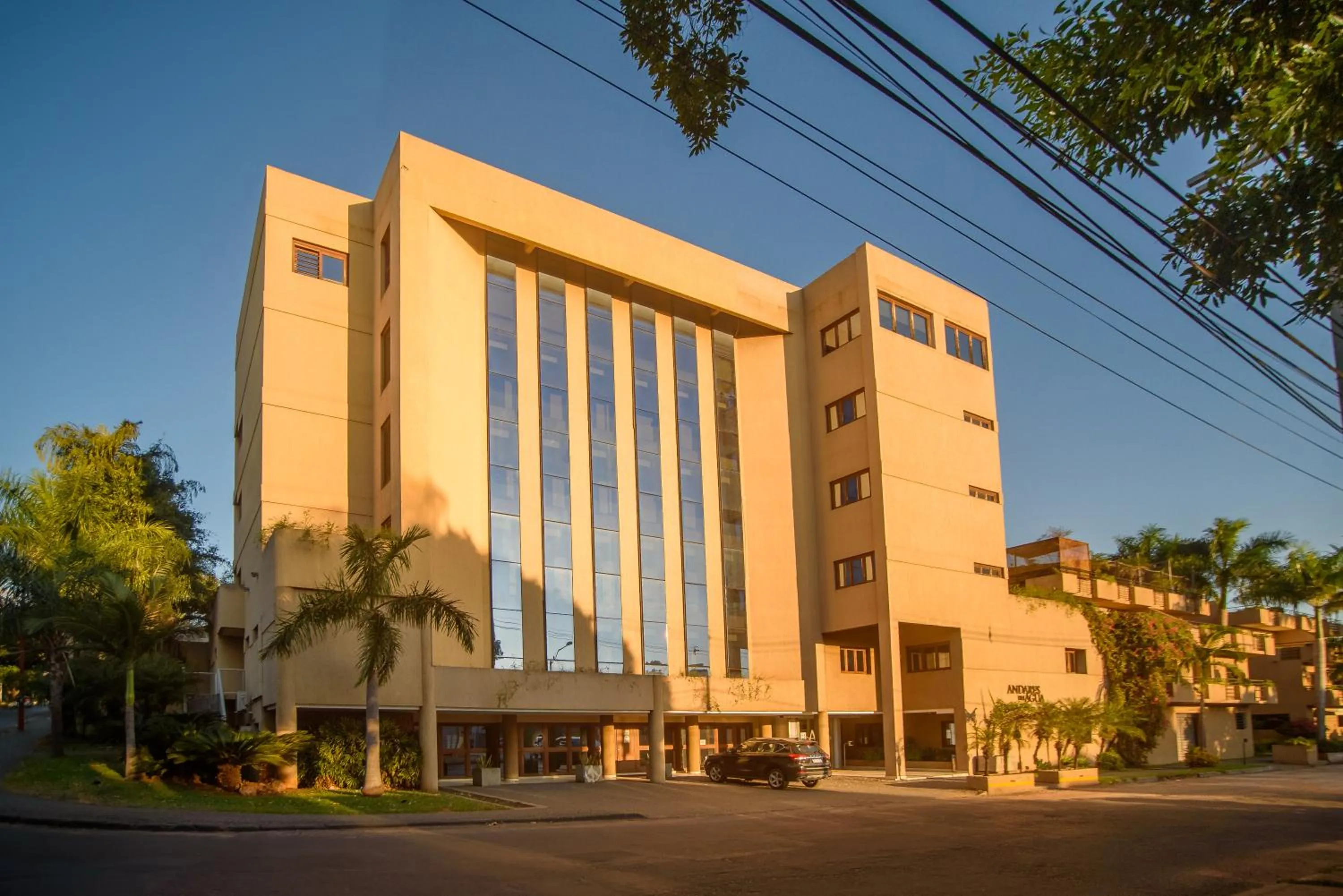 Property building in Andares del Agua