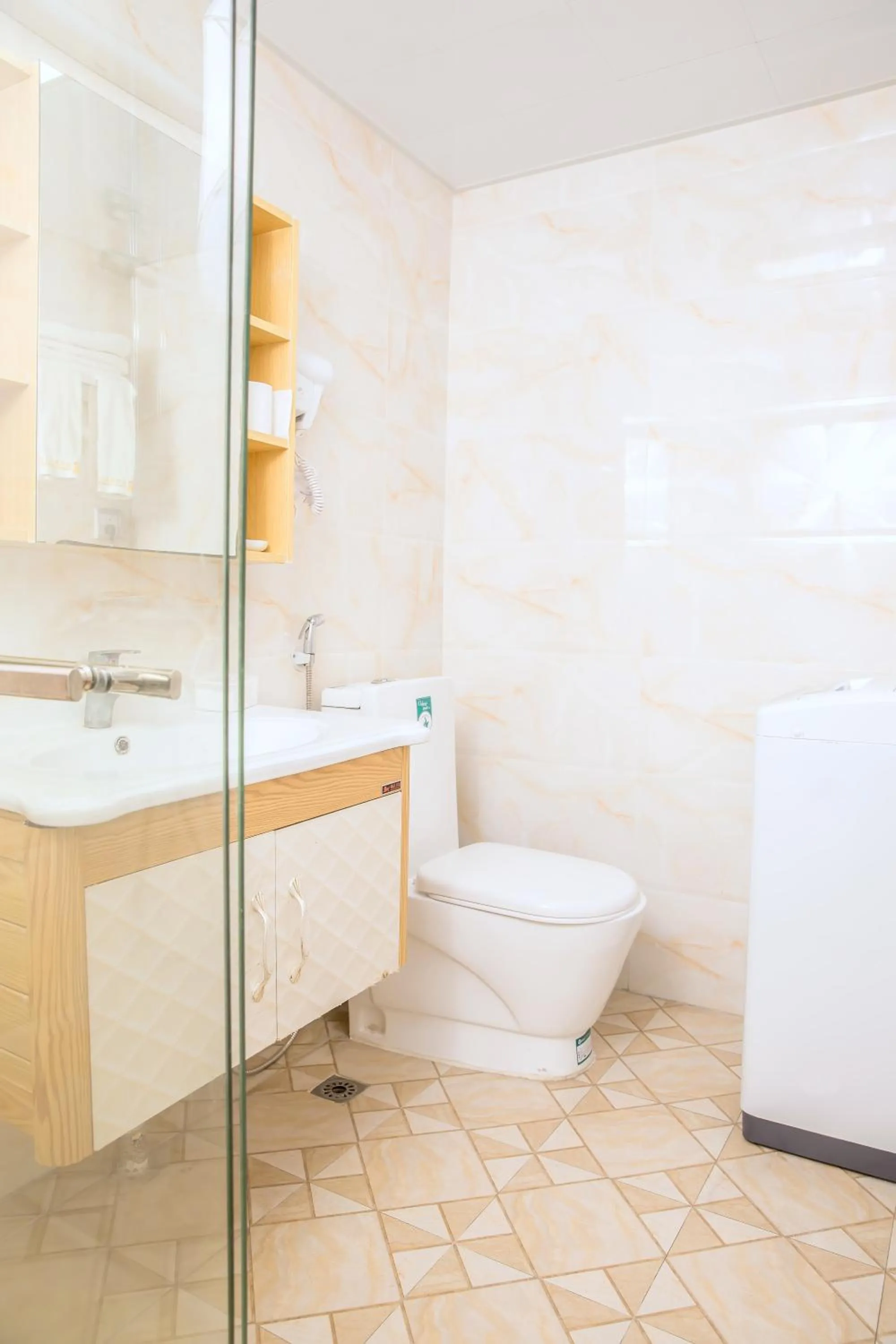 Bathroom in Guangzhou Boman Apartment Zhengjia Huanshi Branch