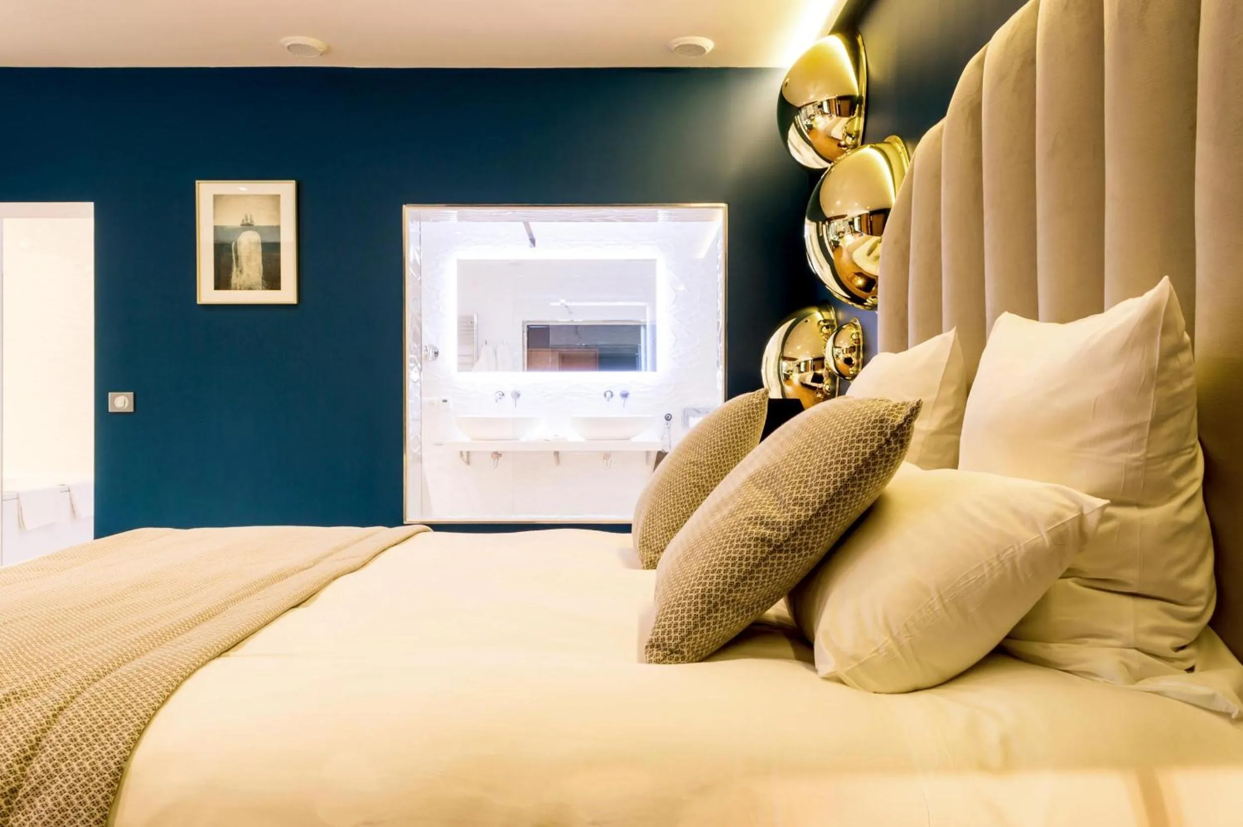 Bed in Les Jardins d'Epicure