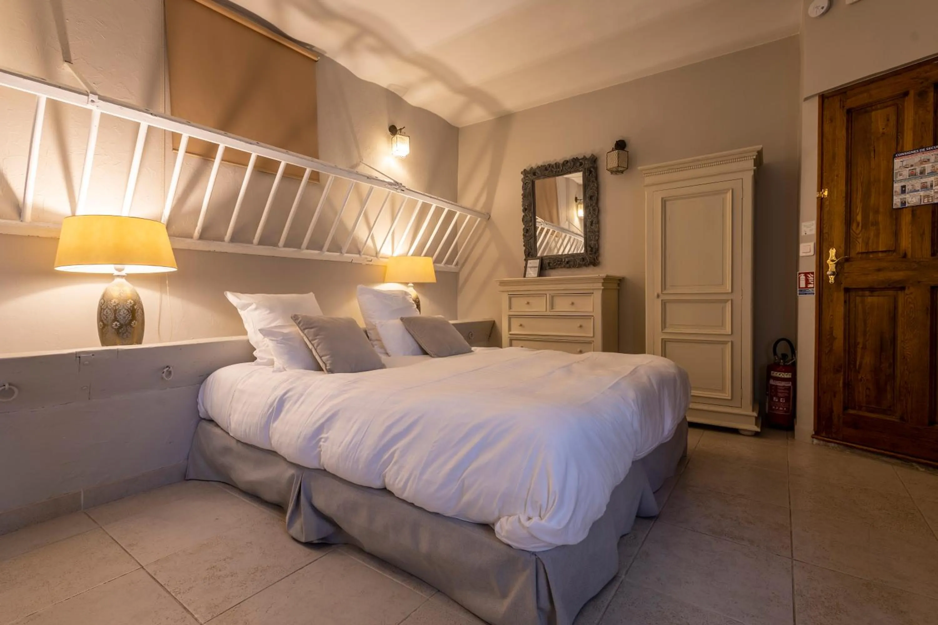 Bed in Les Jardins d'Epicure