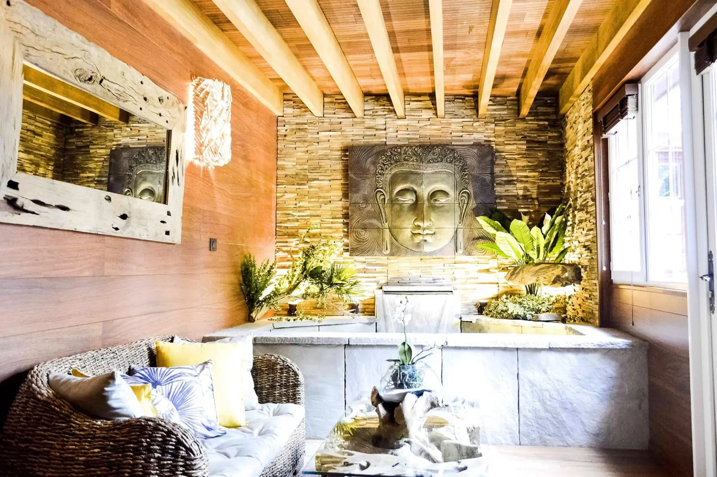 Suite with Hot Tub in Les Jardins d'Epicure Suite with Hot Tub in Les Jardins d'Epicure