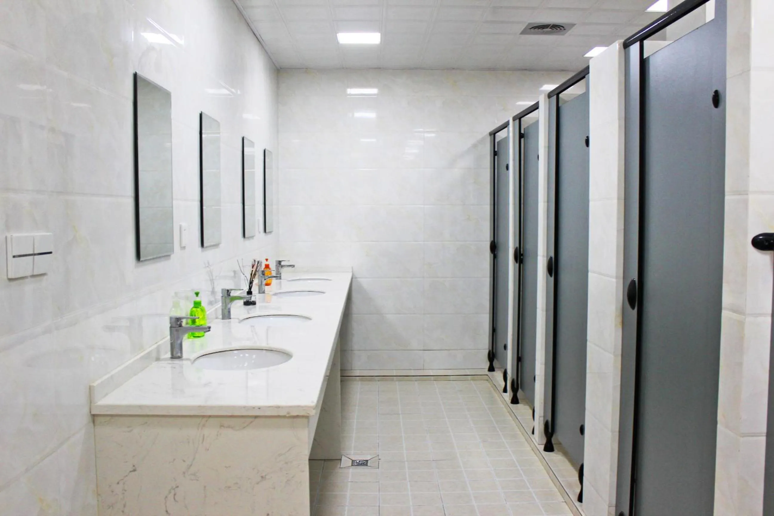 Shower in Onederz Hostel Hangzhou