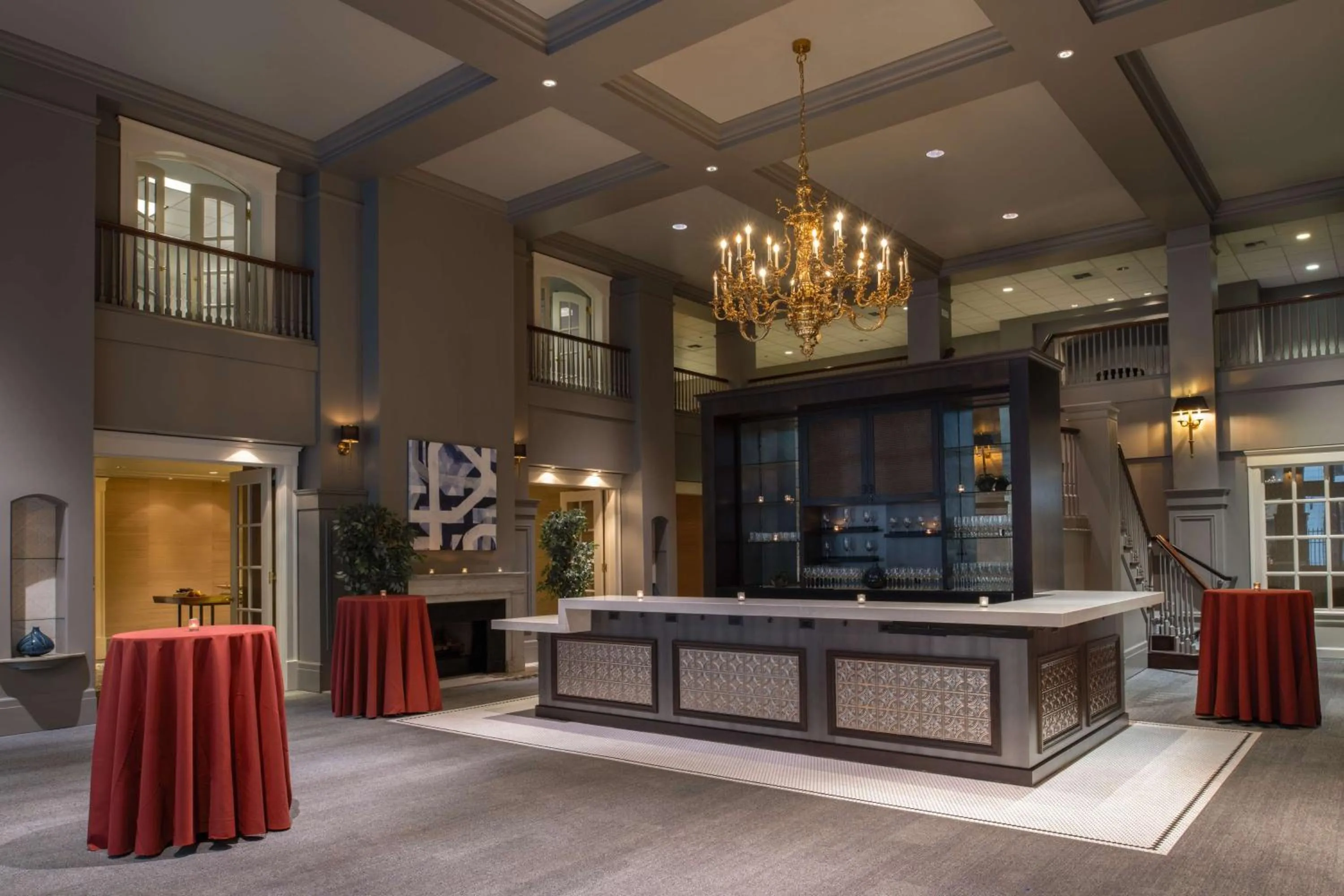 Lounge or bar in Hilton Motif Seattle