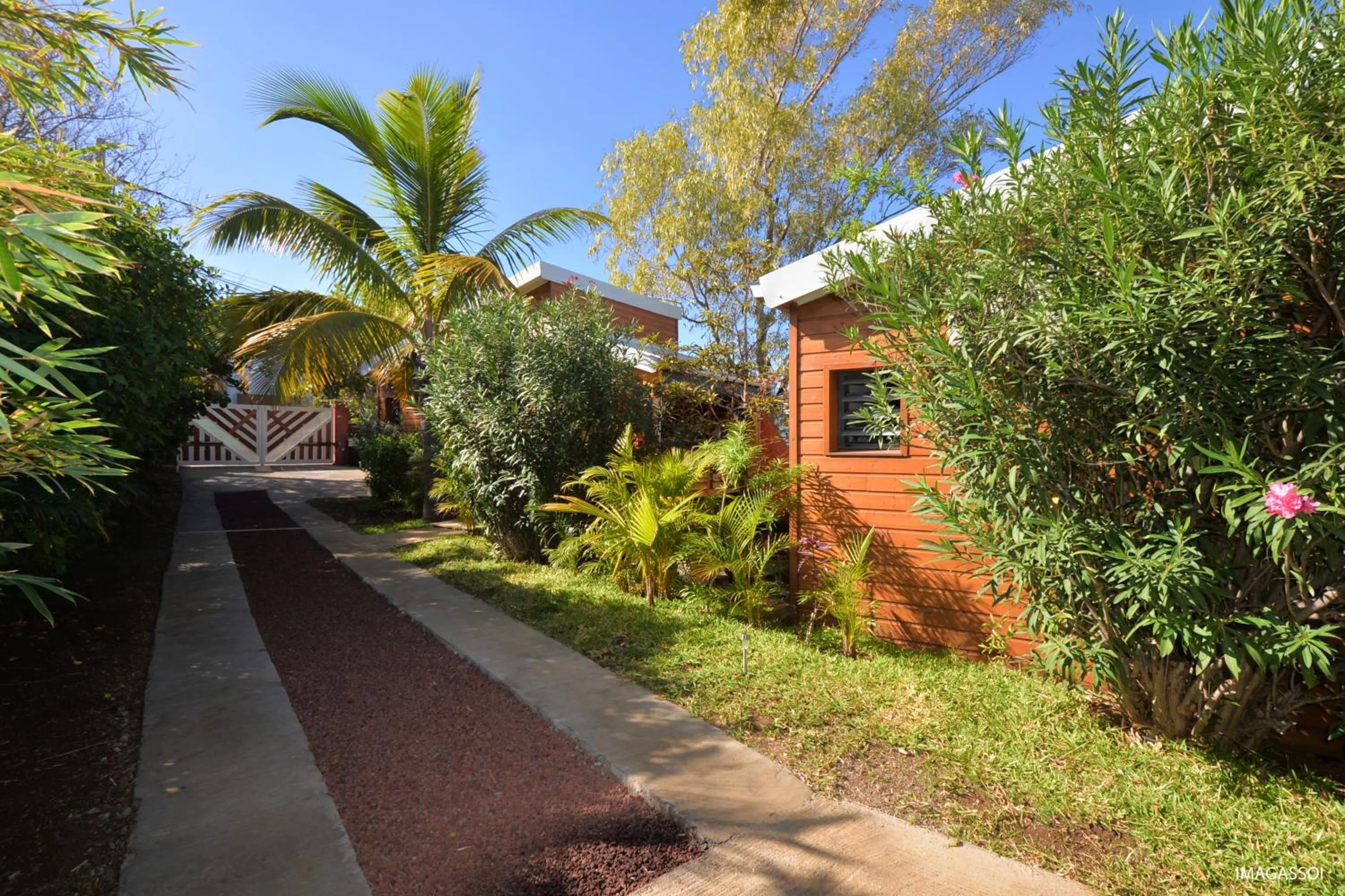 Garden in Poz Lagon - chambre d'hôtes - Bungalow pour 2 personnes - Jacuzzi privatif - petit déjeuner - Vue sur le lagon