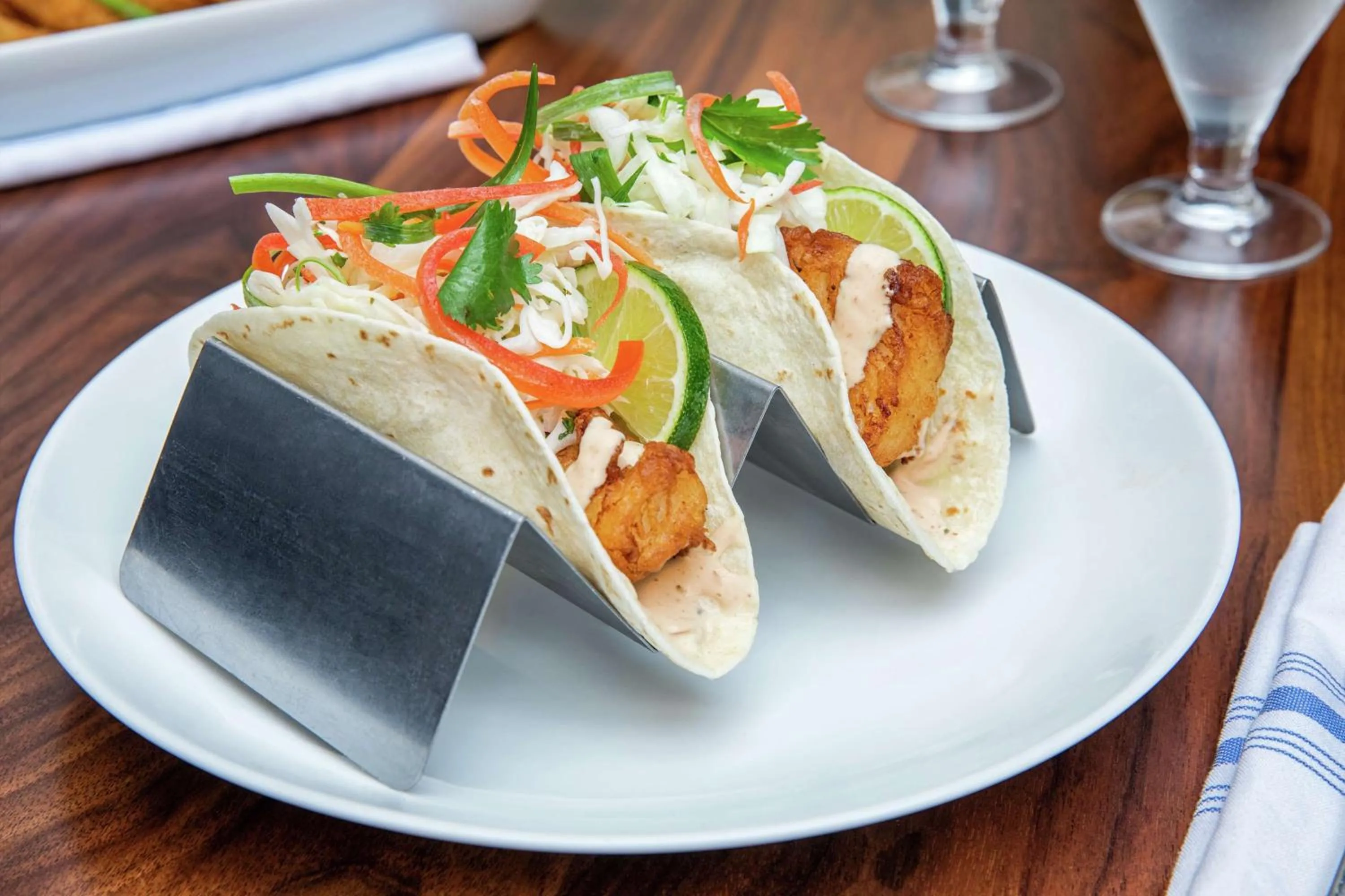 Restaurant/places to eat in DoubleTree by Hilton Hotel Newark Airport