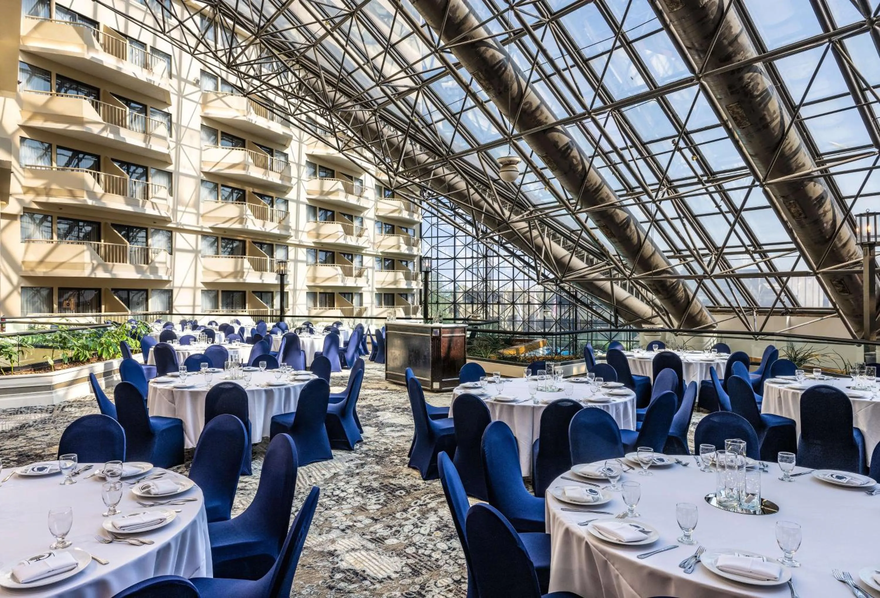 Meeting/conference room in DoubleTree by Hilton Hotel Newark Airport