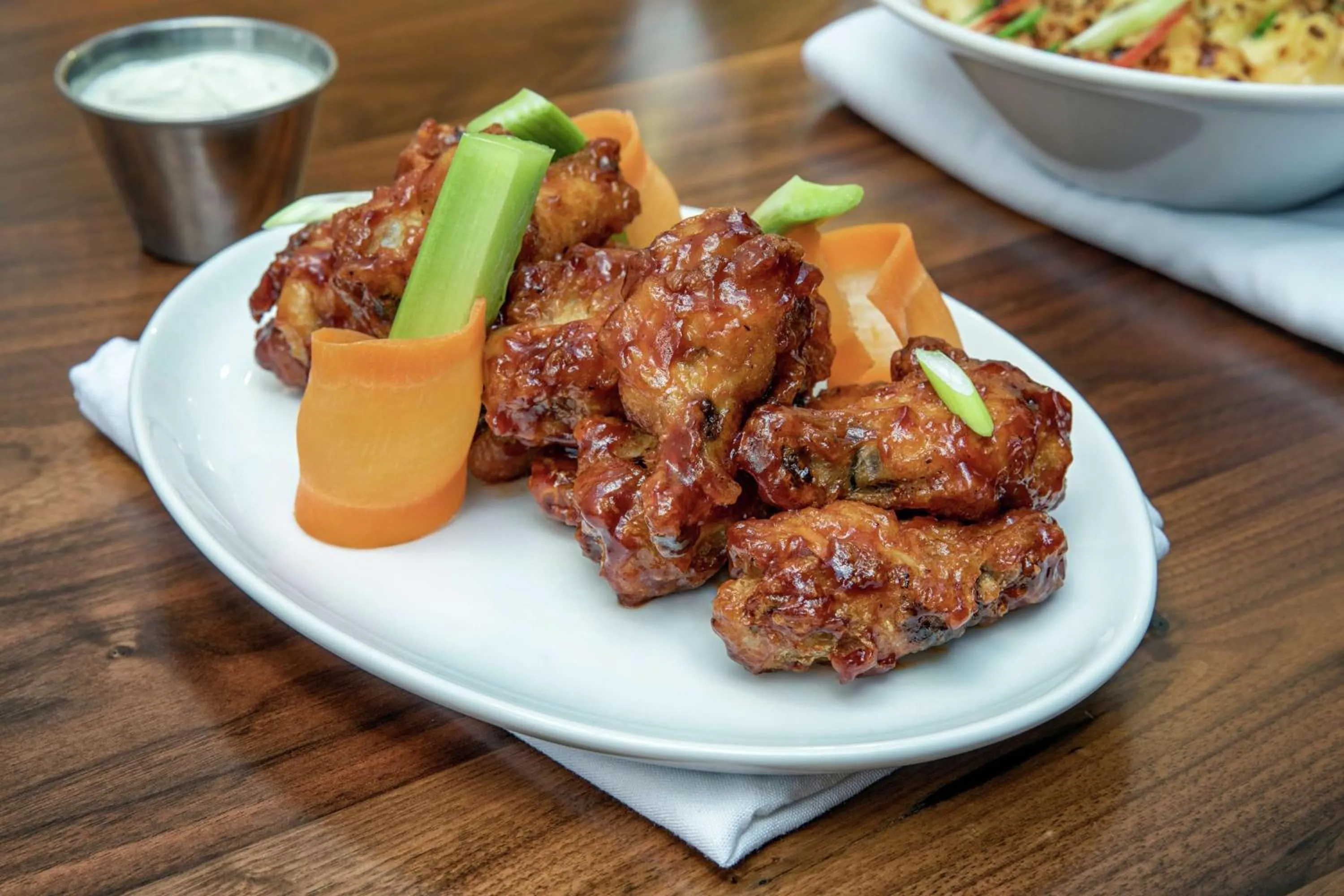 Restaurant/places to eat in DoubleTree by Hilton Hotel Newark Airport