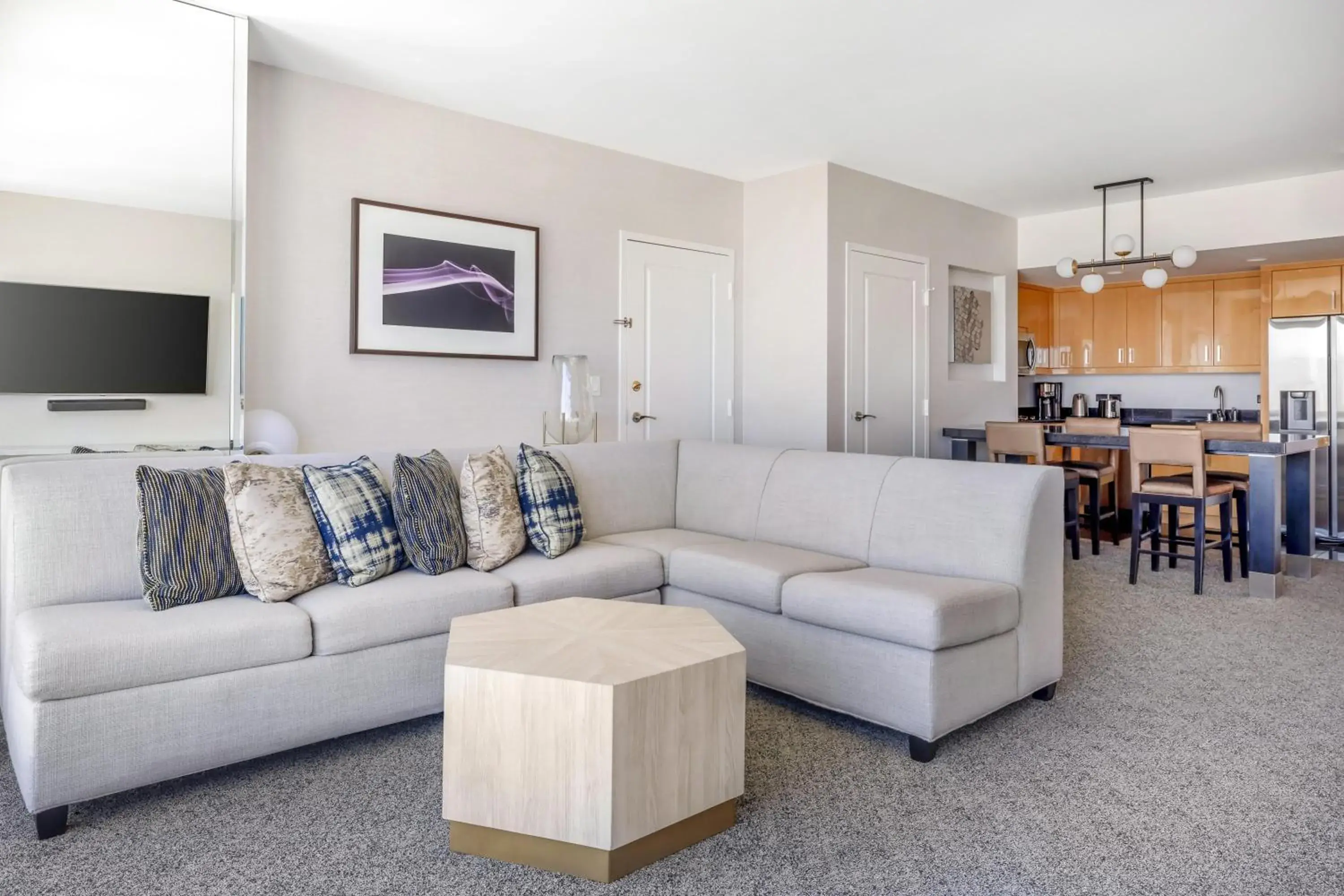 One-Bedroom King Suite with Sofa Bed in Hilton Grand Vacations Club Elara Center Strip Las Vegas One-Bedroom King Suite with Sofa Bed in Hilton Grand Vacations Club Elara Center Strip Las Vegas