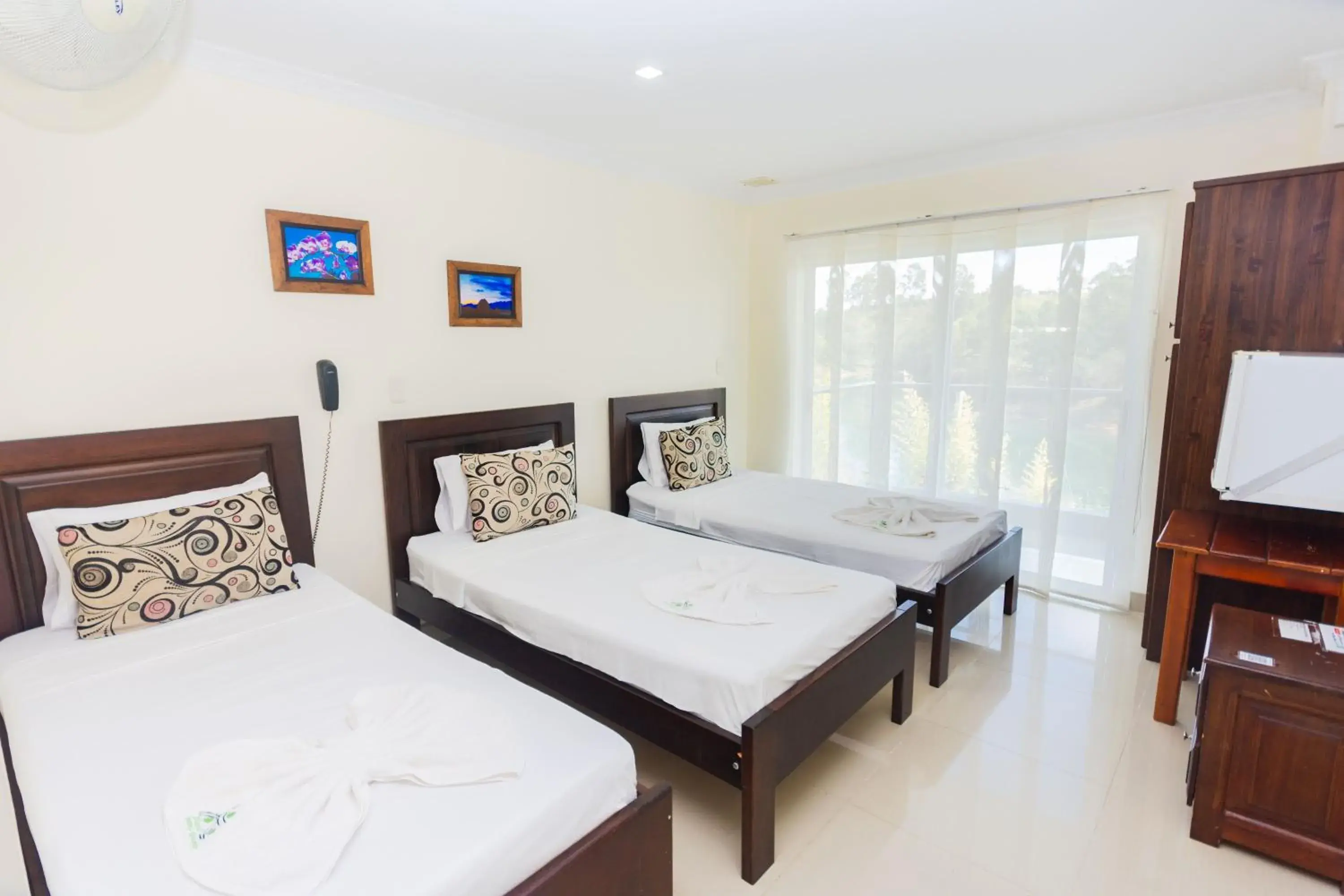 Triple Room with Balcony in Hotel Verony Guatape Triple Room with Balcony in Hotel Verony Guatape