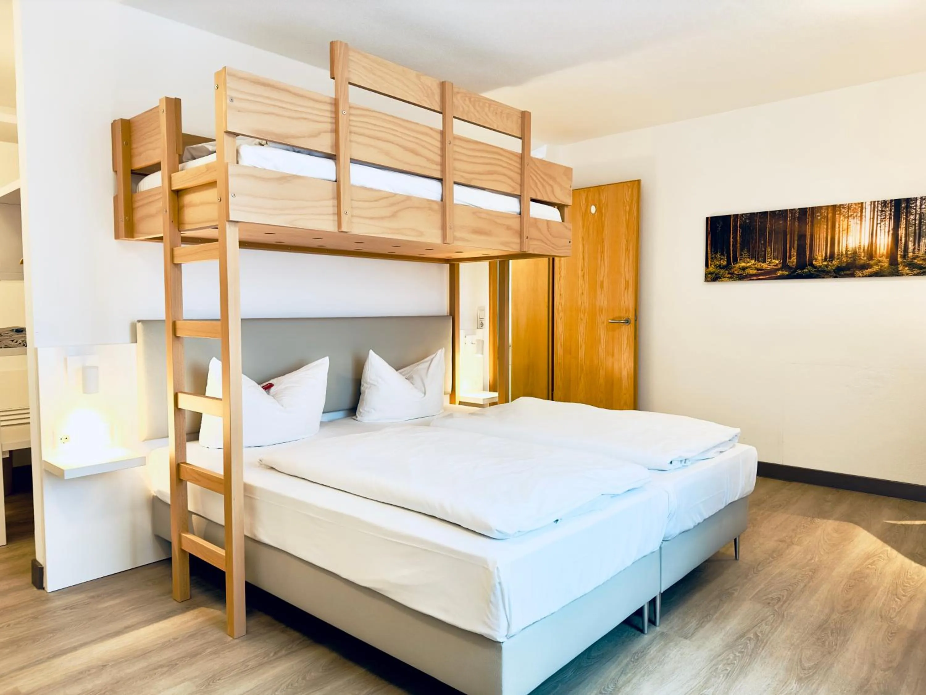 Photo of the whole room, Bed in Hotel Günter