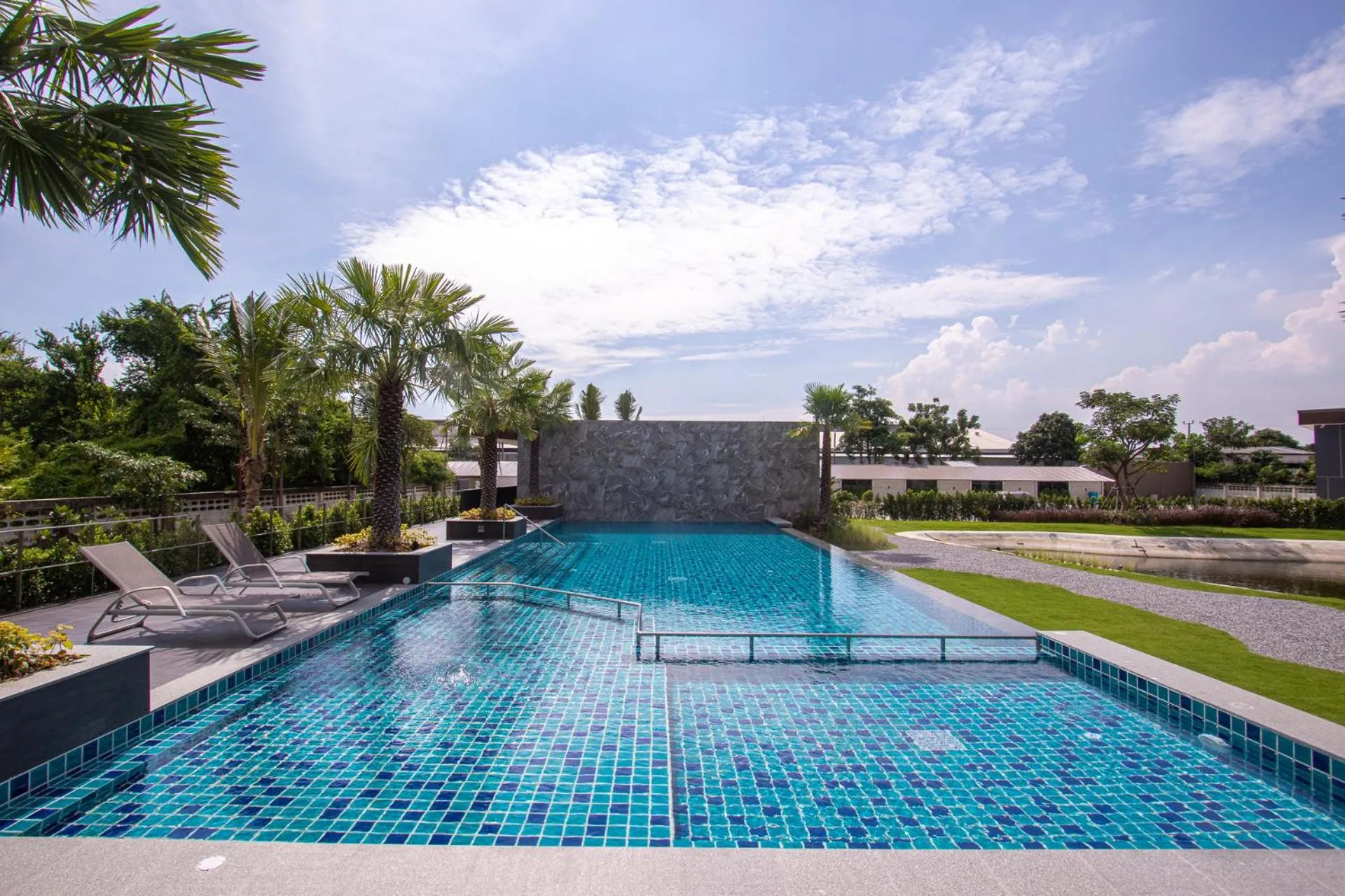 Day in iChapter Hotel Suvarnabhumi