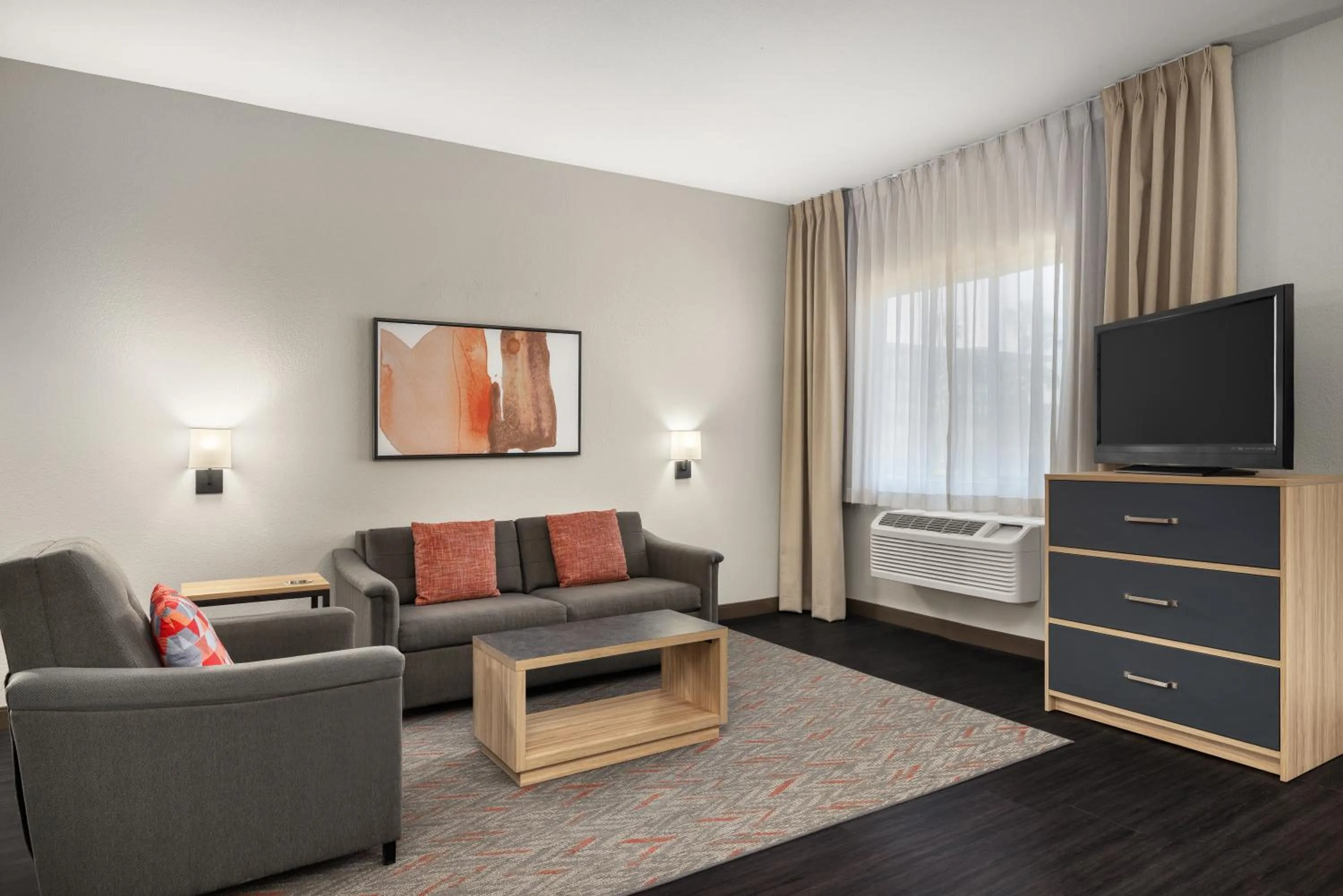 TV and multimedia in Candlewood Suites San Diego by IHG