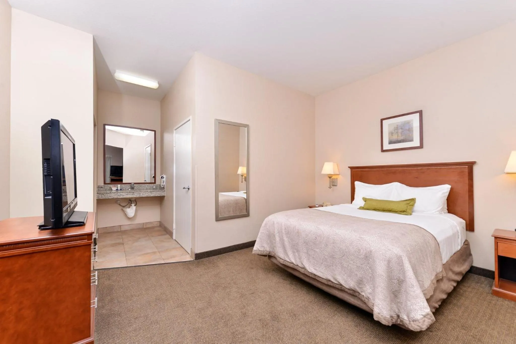 Bedroom, Bed in Candlewood Suites San Diego by IHG