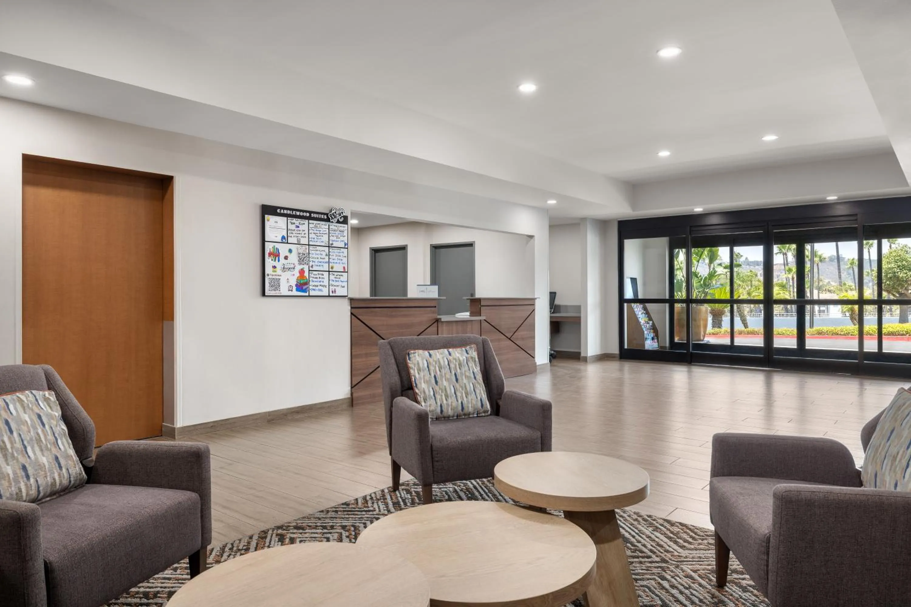 Lobby or reception in Candlewood Suites San Diego by IHG