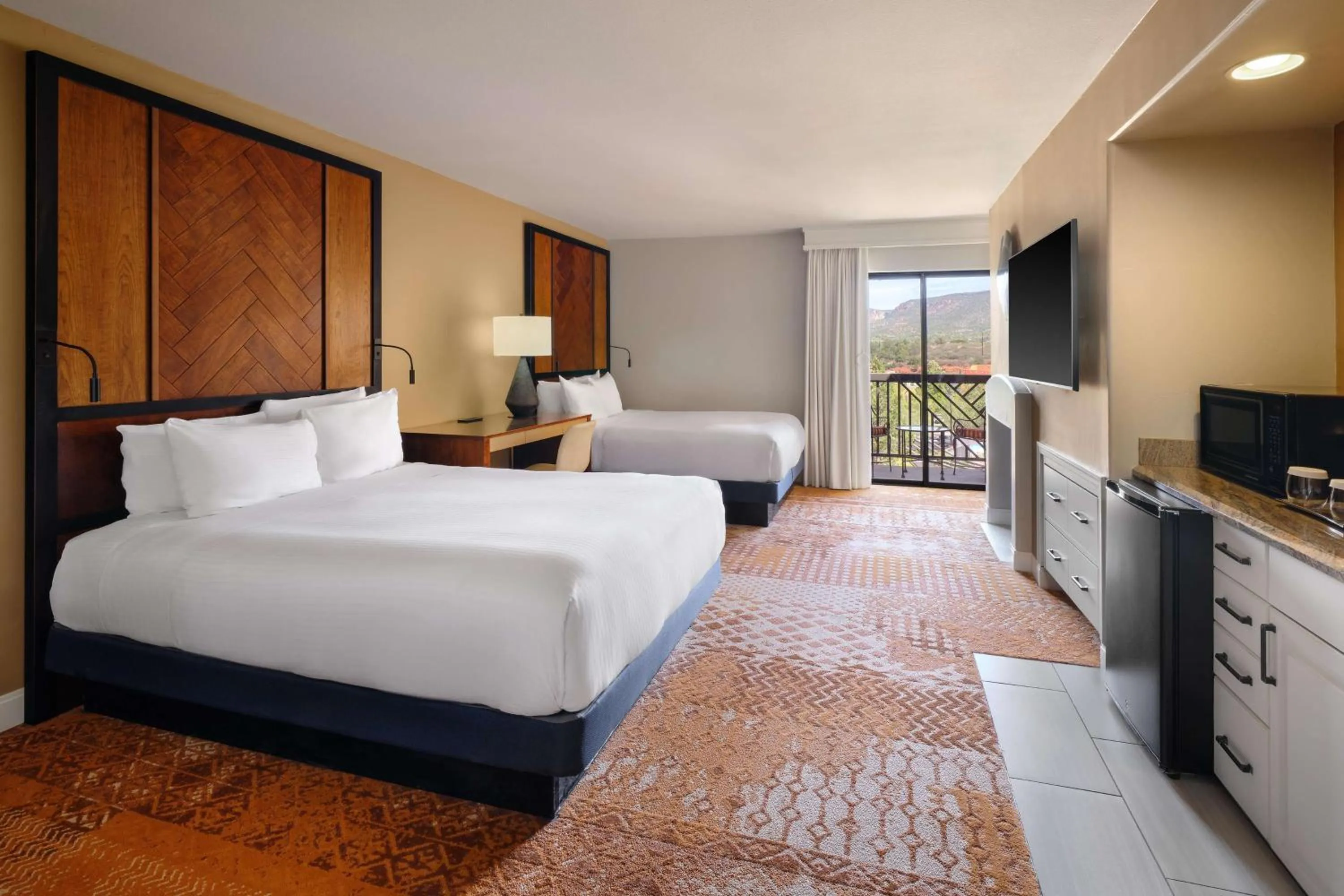 Bed in Hilton Sedona Resort at Bell Rock