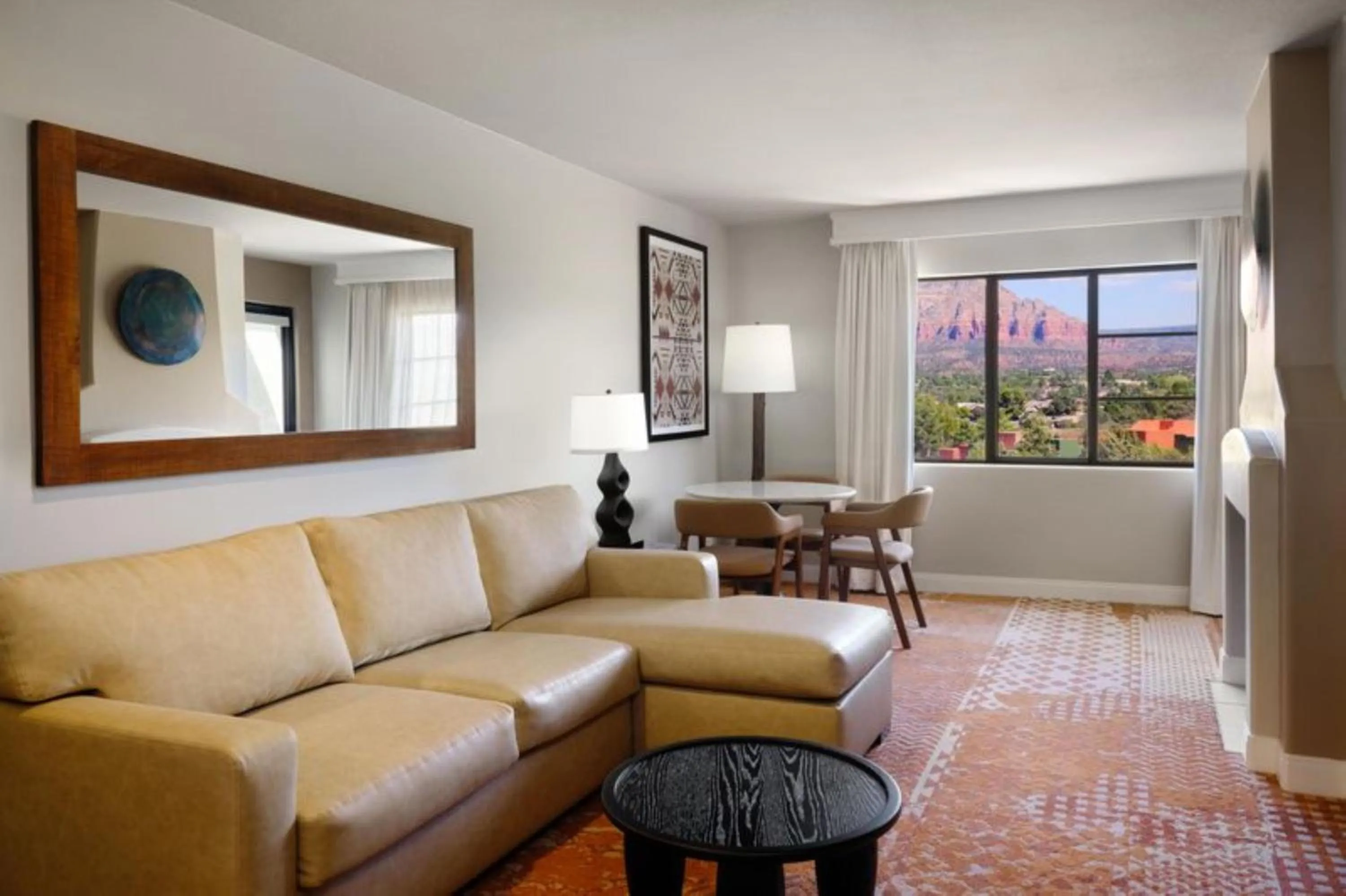 Living room in Hilton Sedona Resort at Bell Rock