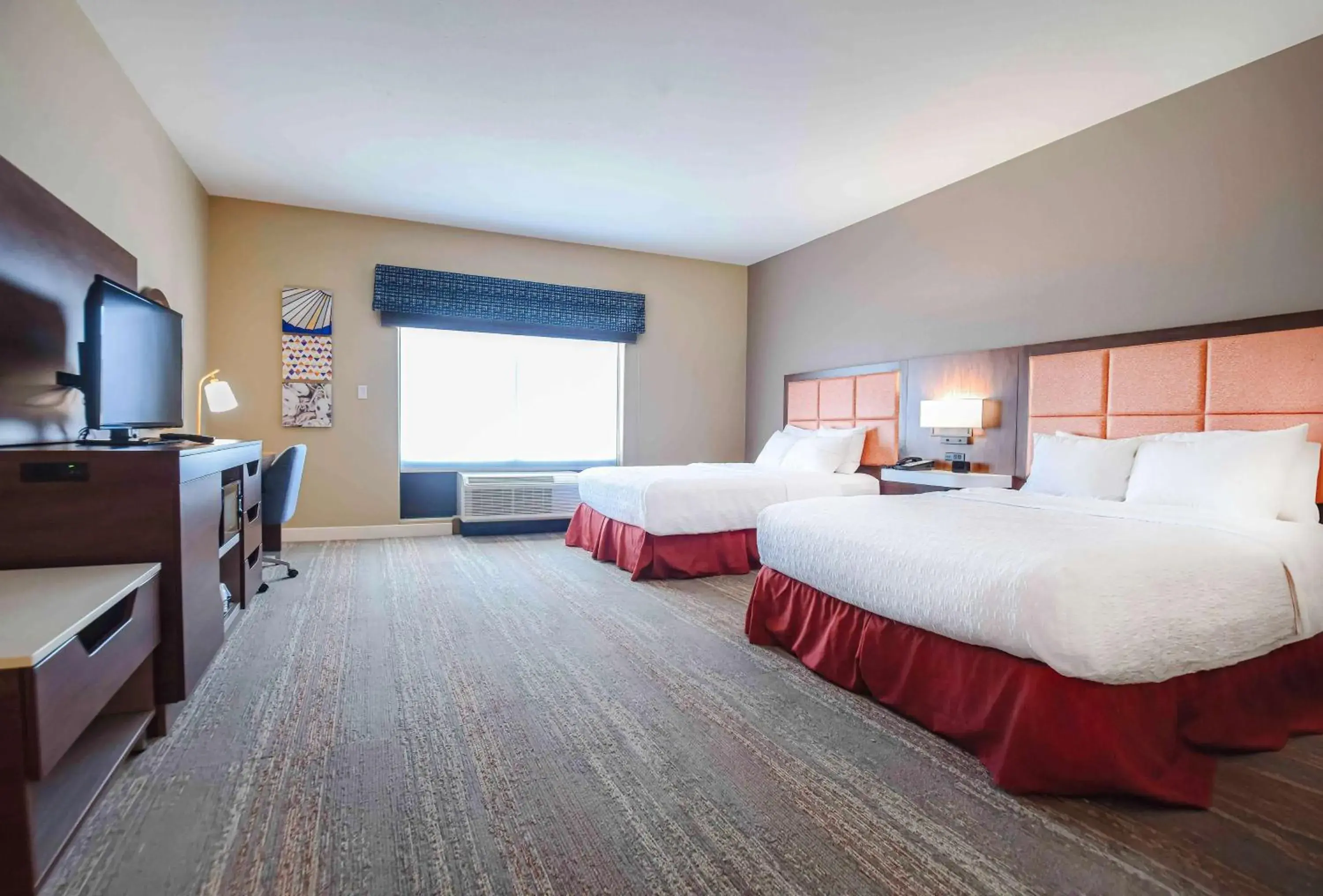 Queen Room with Two Queen Beds - Mobility Access/Non-Smoking in Hampton Inn Baton Rouge - Denham Springs Queen Room with Two Queen Beds - Mobility Access/Non-Smoking in Hampton Inn Baton Rouge - Denham Springs