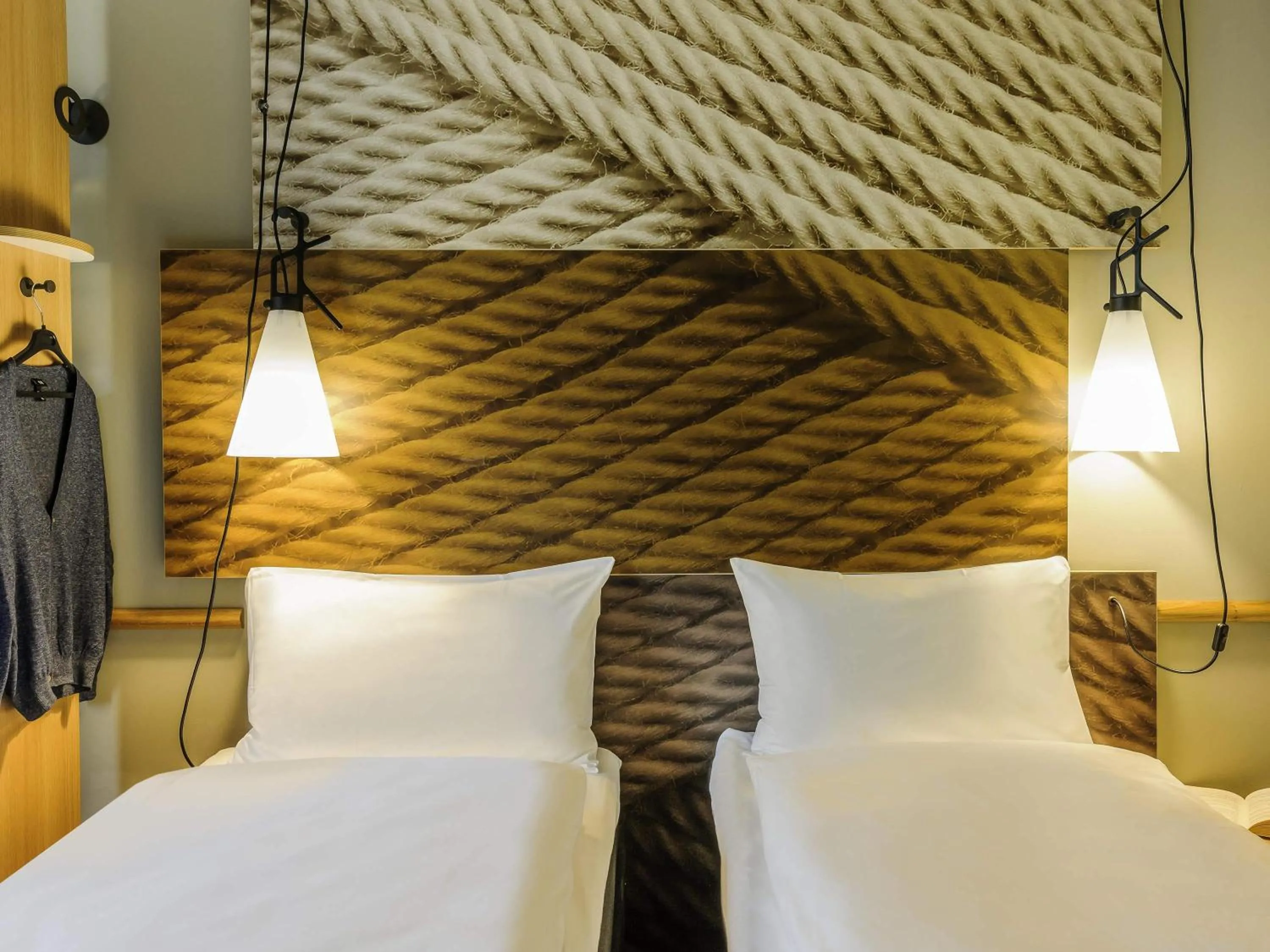 Bedroom, Bed in ibis Hotel Muenchen City West