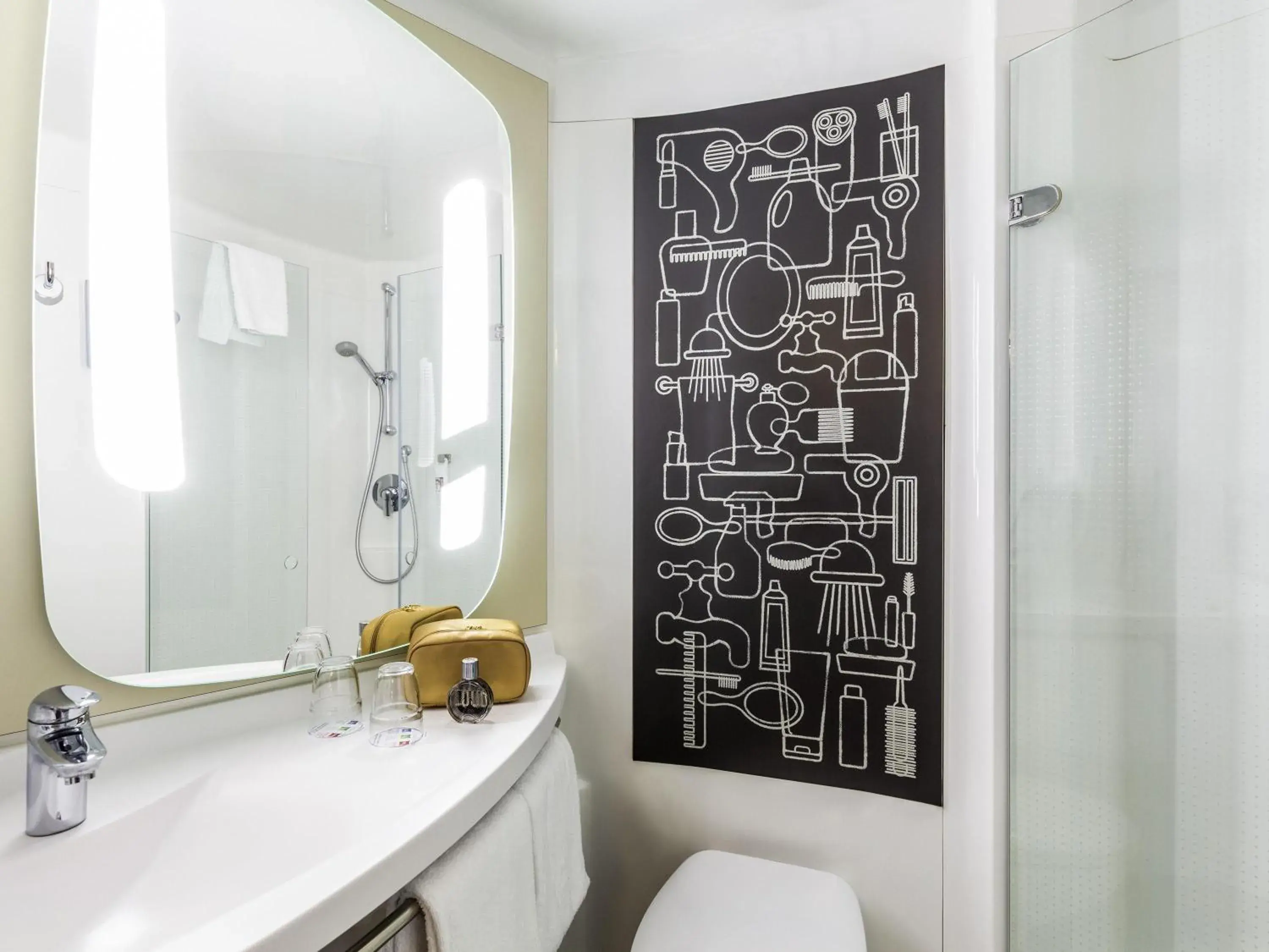 Standard Double Room in ibis Hotel Muenchen City West Standard Double Room in ibis Hotel Muenchen City West