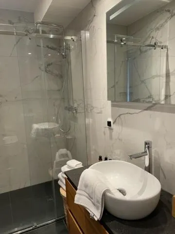 Bathroom in Hotel De Gravin