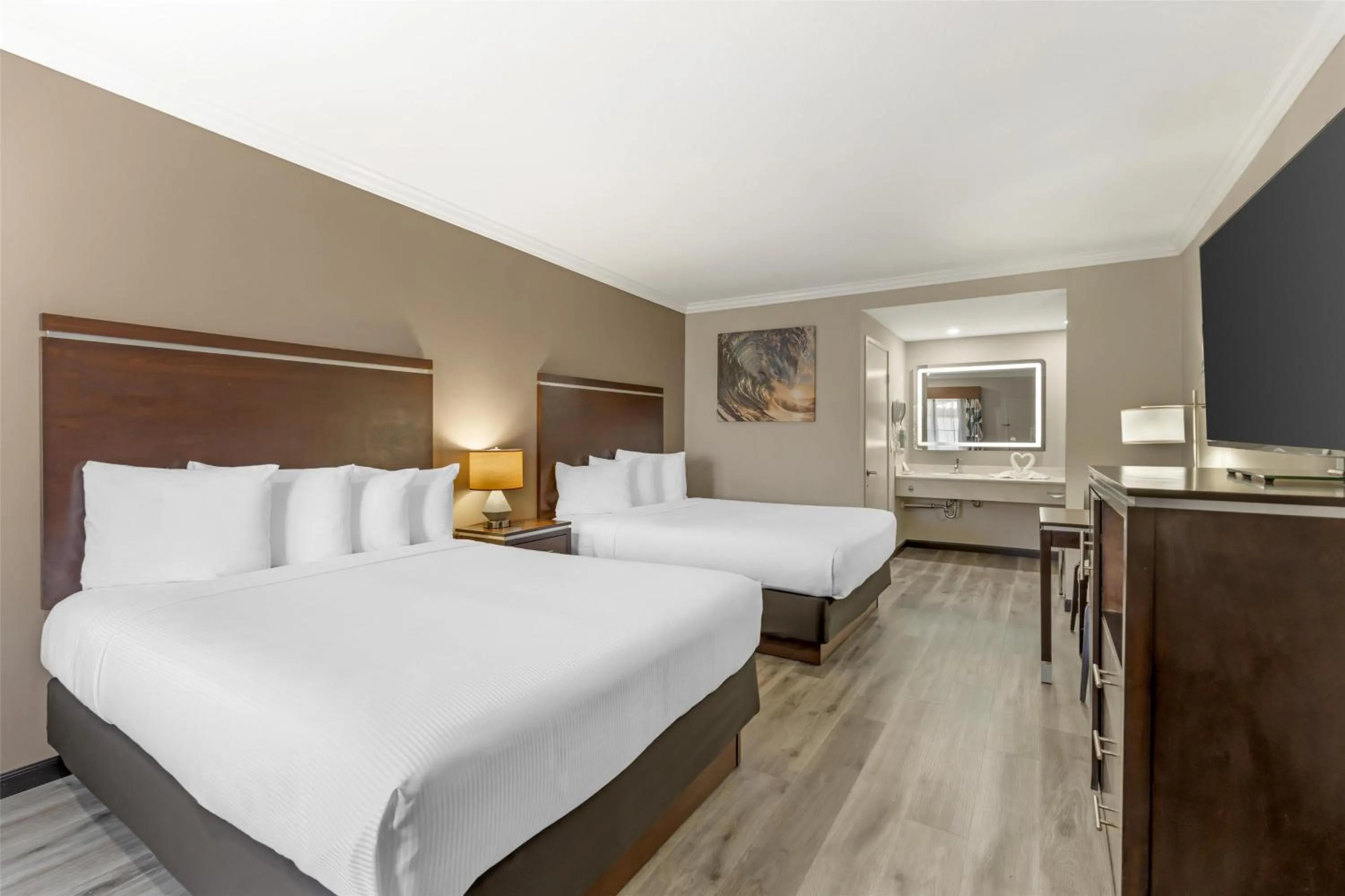 Bedroom, Bed in Best Western Redondo Beach Galleria Inn Hotel - Beach City LA