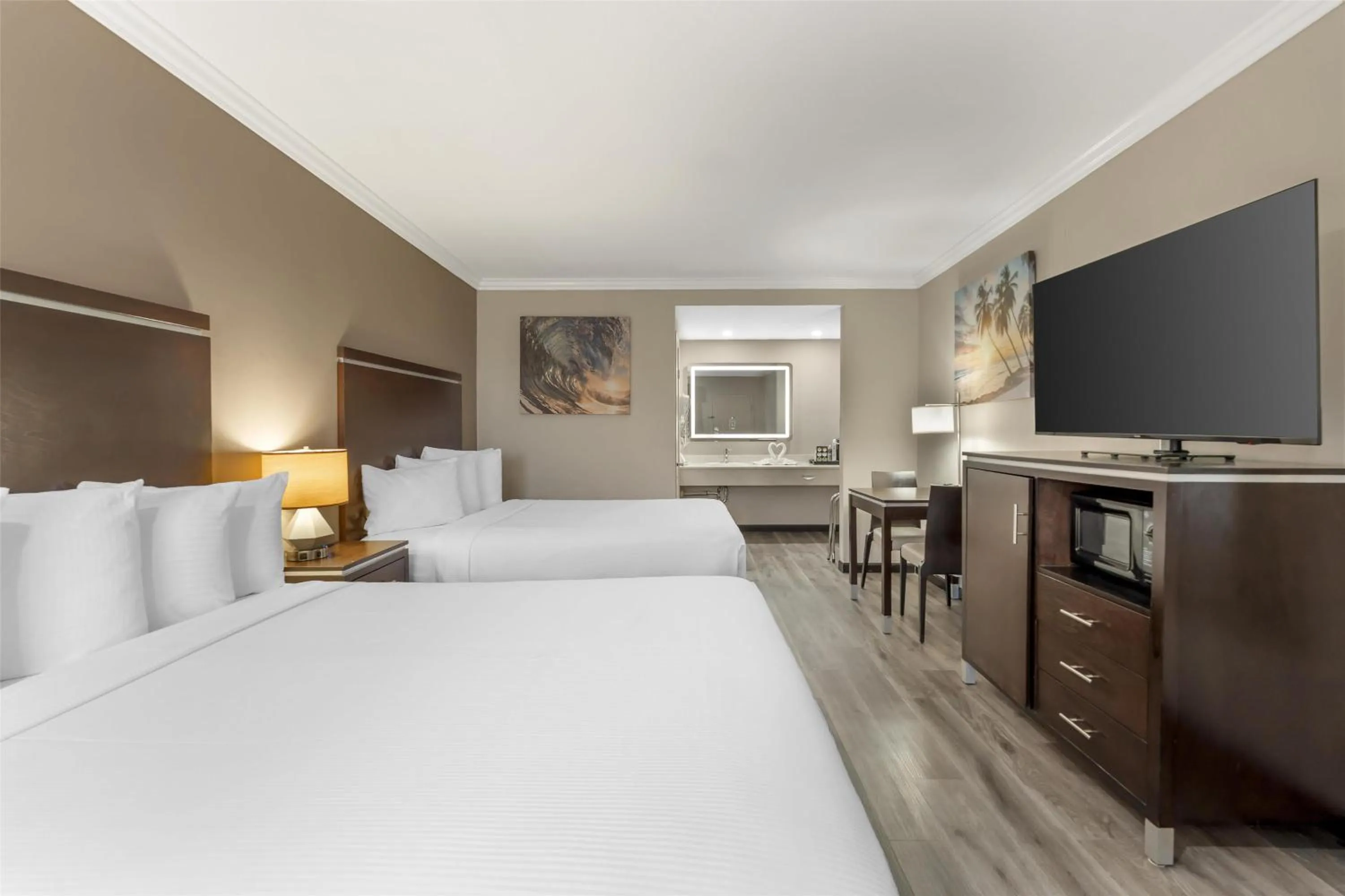 Bedroom, Bed in Best Western Redondo Beach Galleria Inn Hotel - Beach City LA