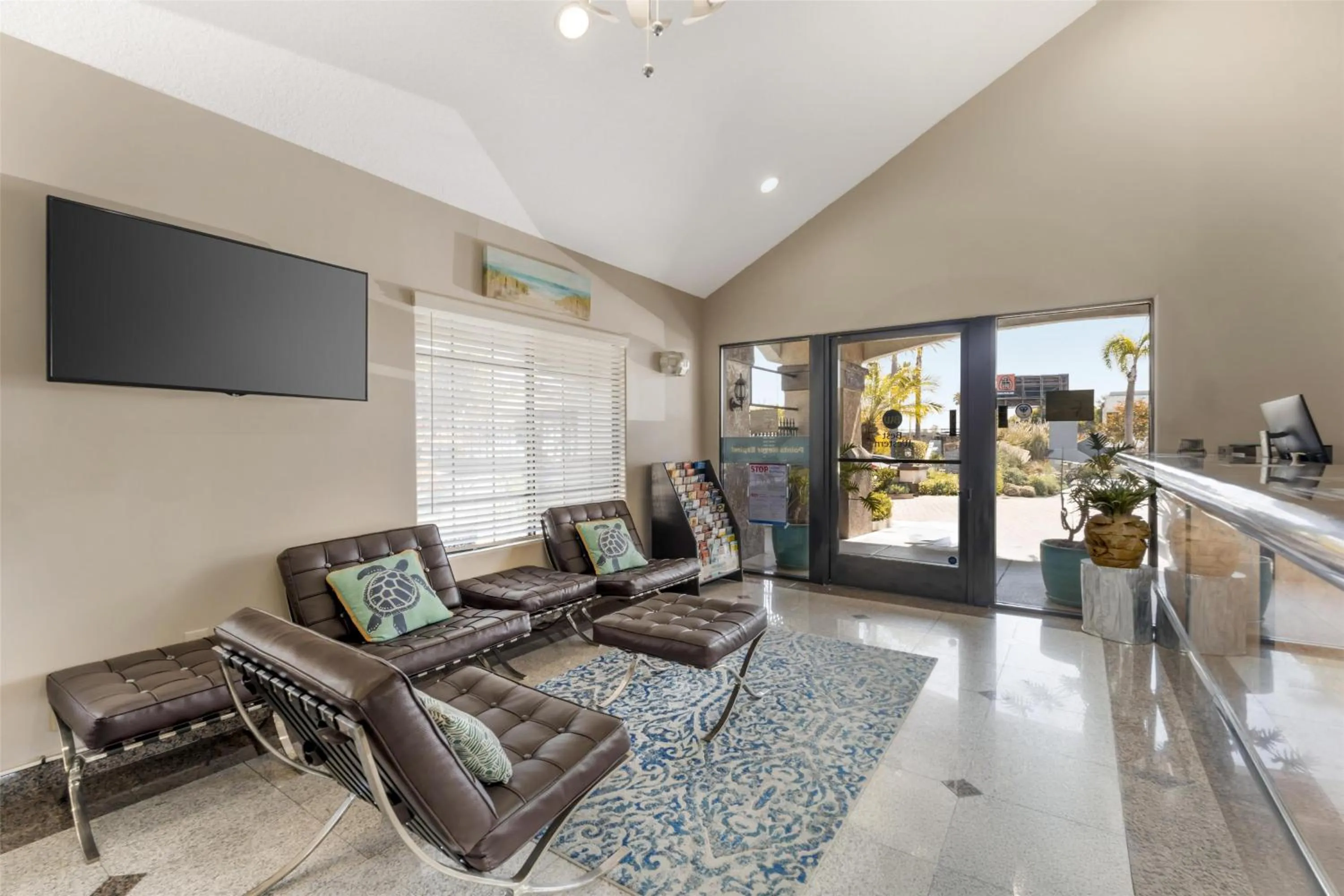 Lobby or reception in Best Western Redondo Beach Galleria Inn Hotel - Beach City LA