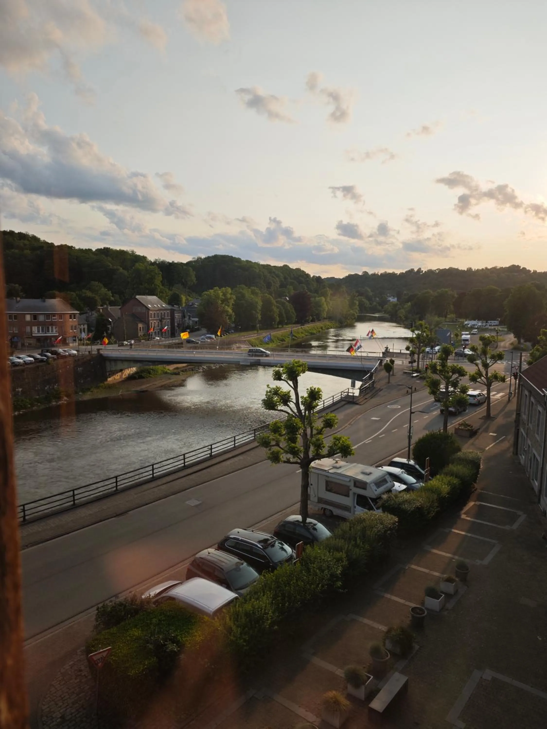 River view in Stone Station