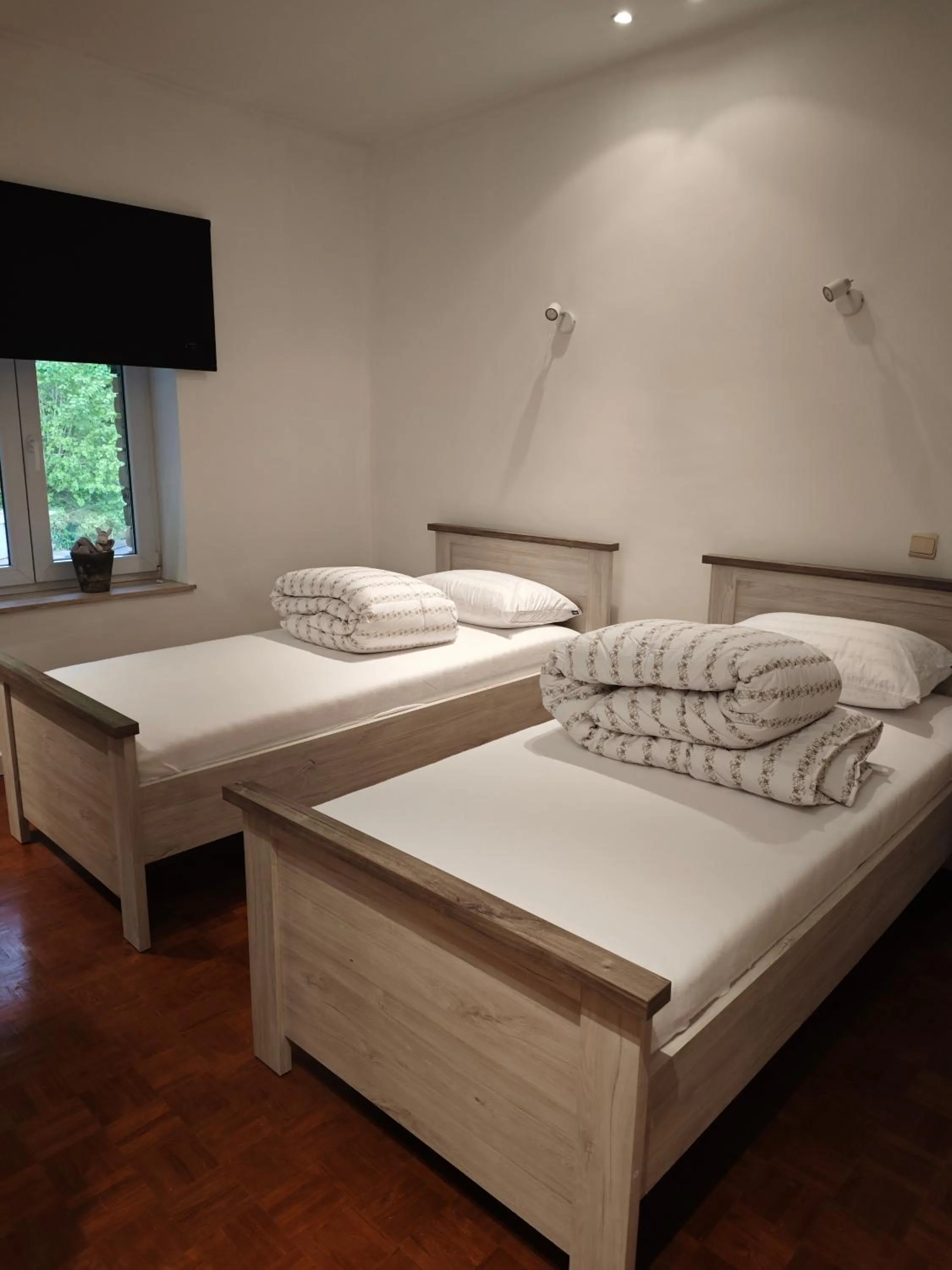 Bedroom, Bed in Stone Station