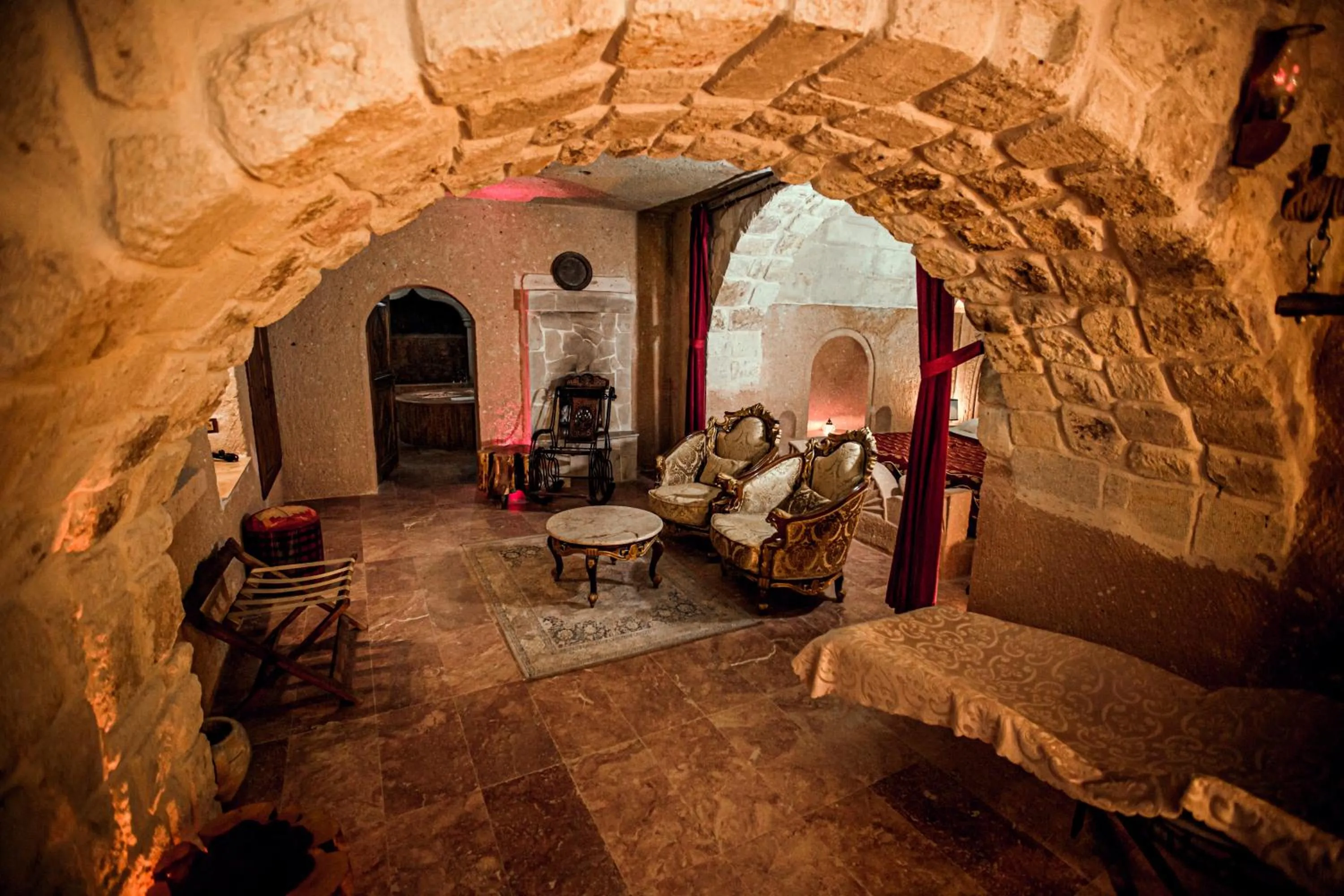 Massage in Oread Cave Suites