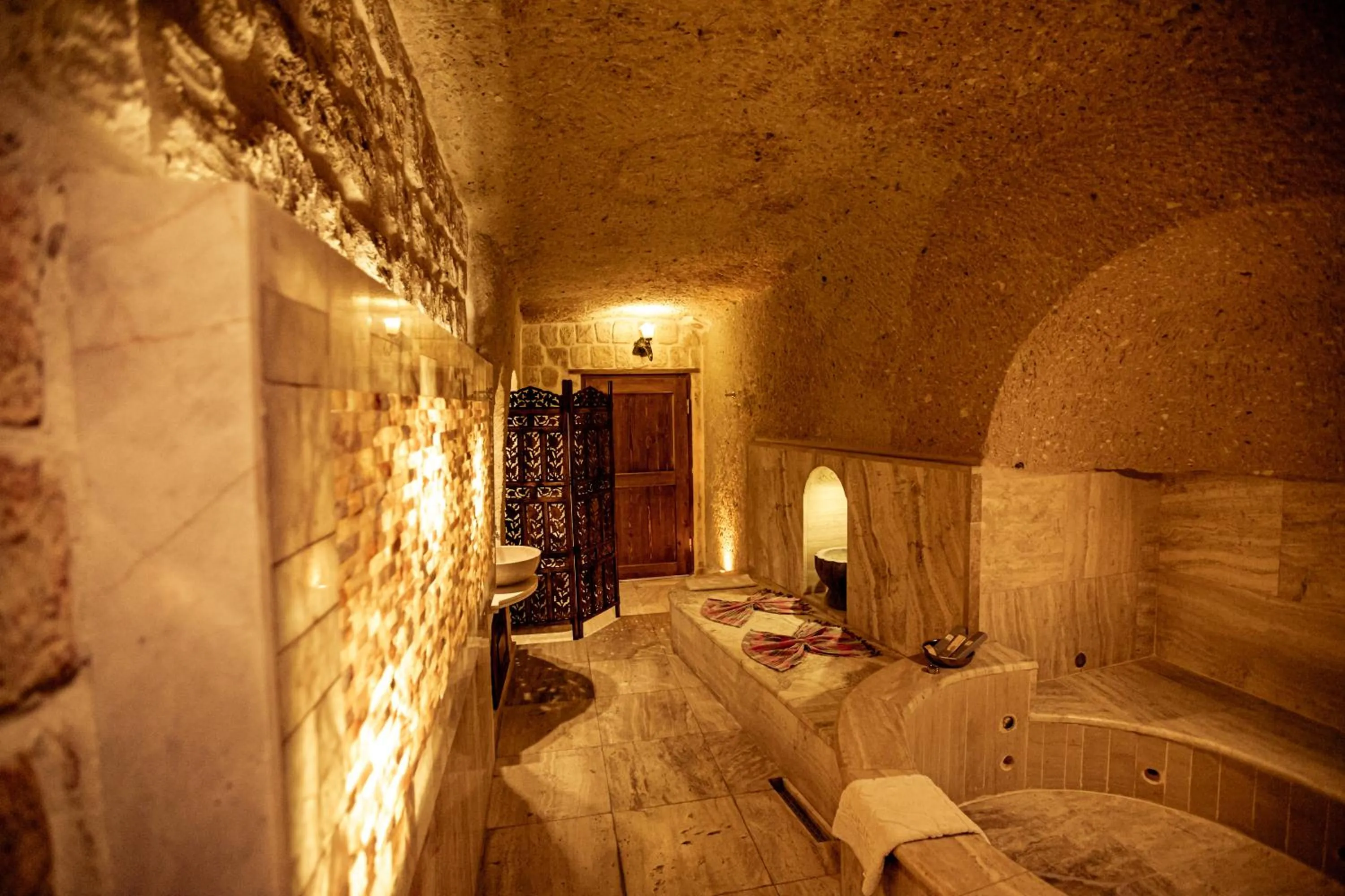 Oread Cave Suites