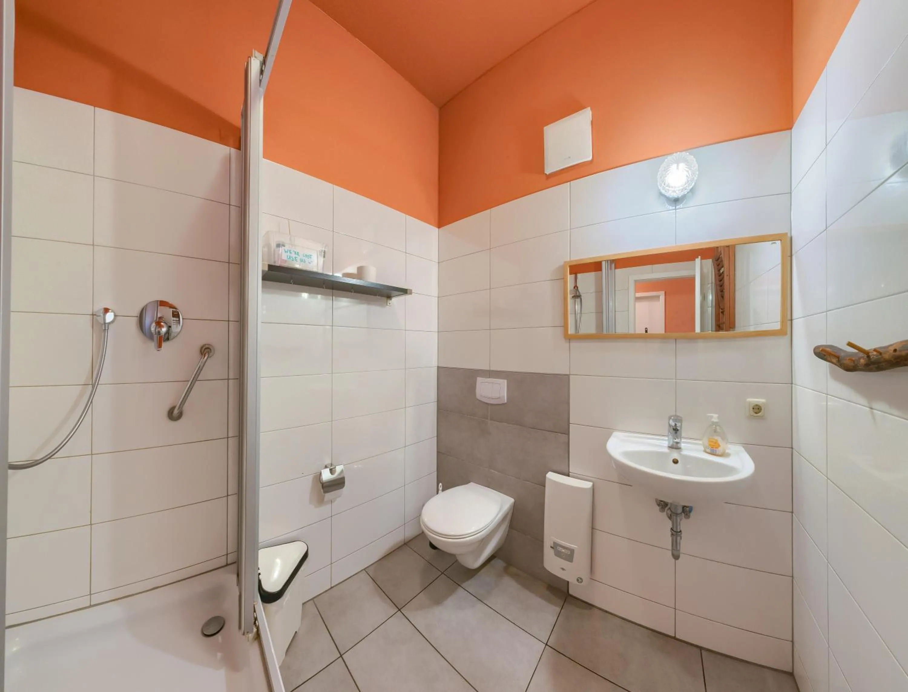 Bathroom in Labyrinth Hostel Weimar