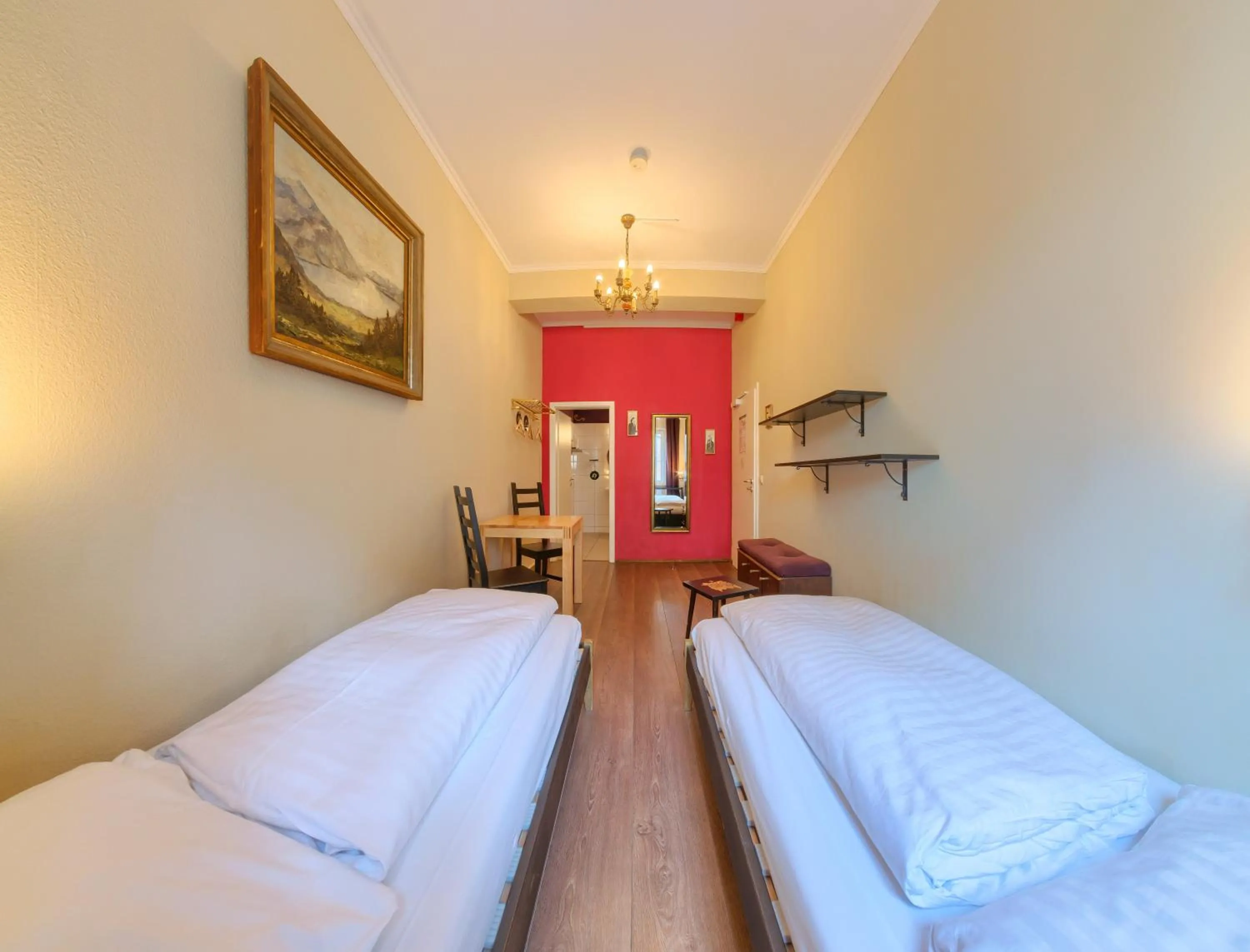 Photo of the whole room, Bed in Labyrinth Hostel Weimar