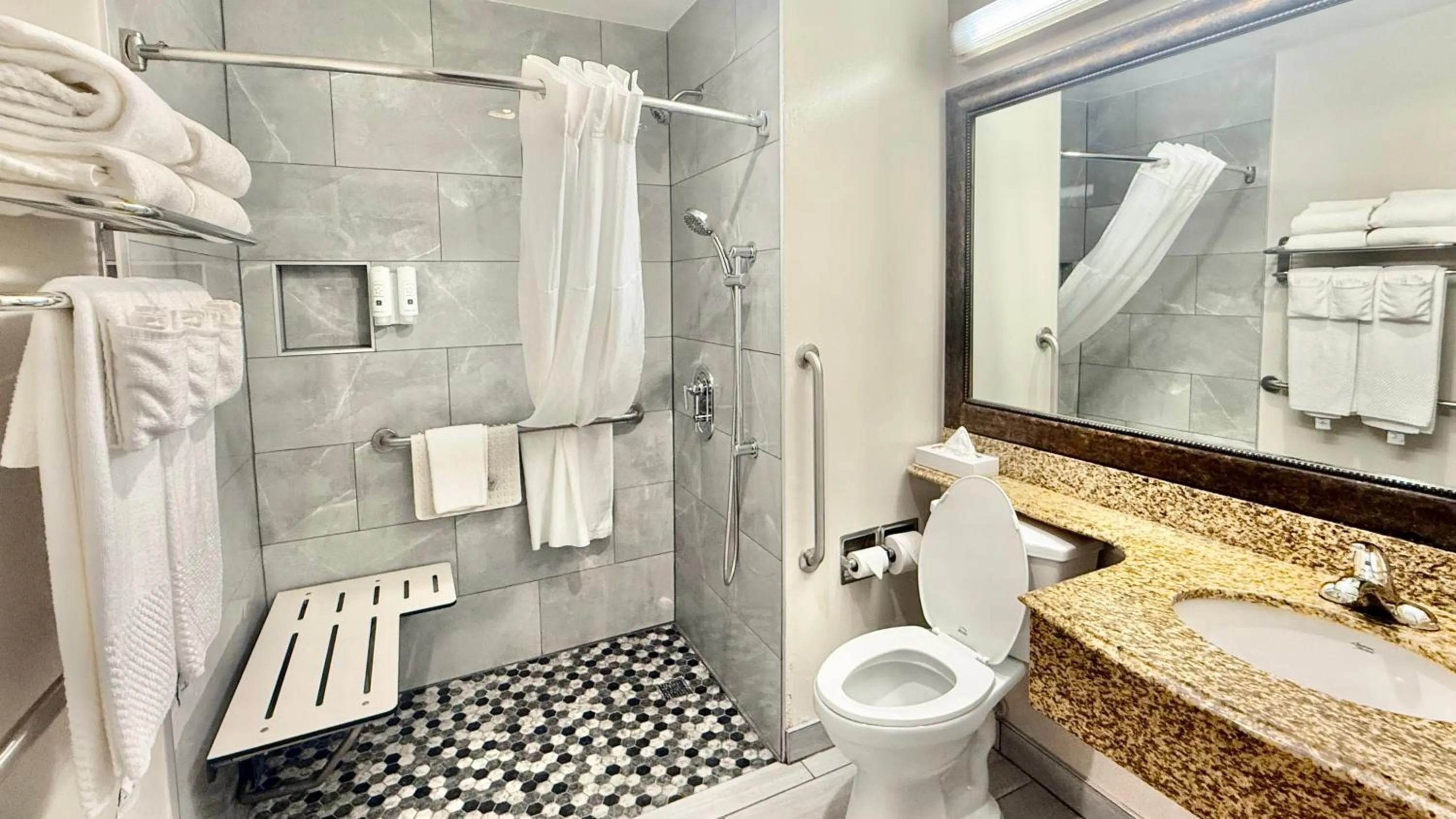 Shower in Quality Inn & Suites Los Angeles Airport - LAX