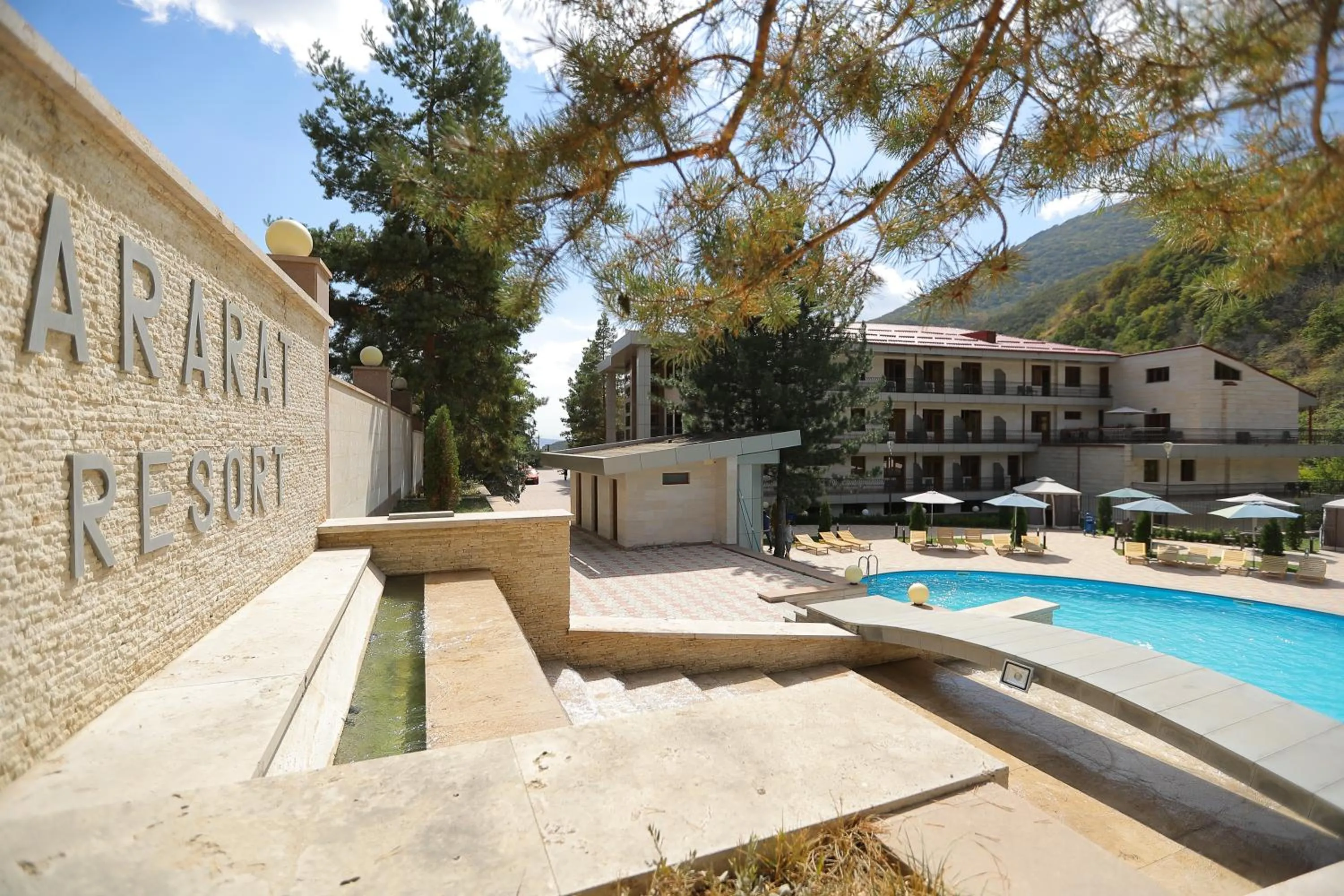 Swimming pool in Aghveran Ararat Resort Hotel